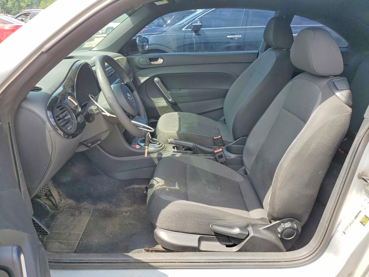 2012 Volkswagen Beetle Silver vin: 3VWFP7AT1CM644693