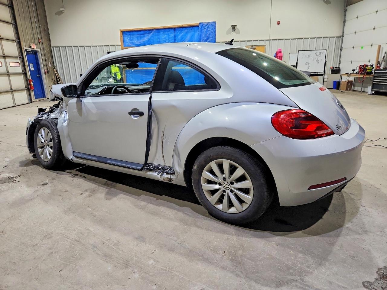 2014 Volkswagen Beetle Silver vin: 3VWFP7AT2EM623645