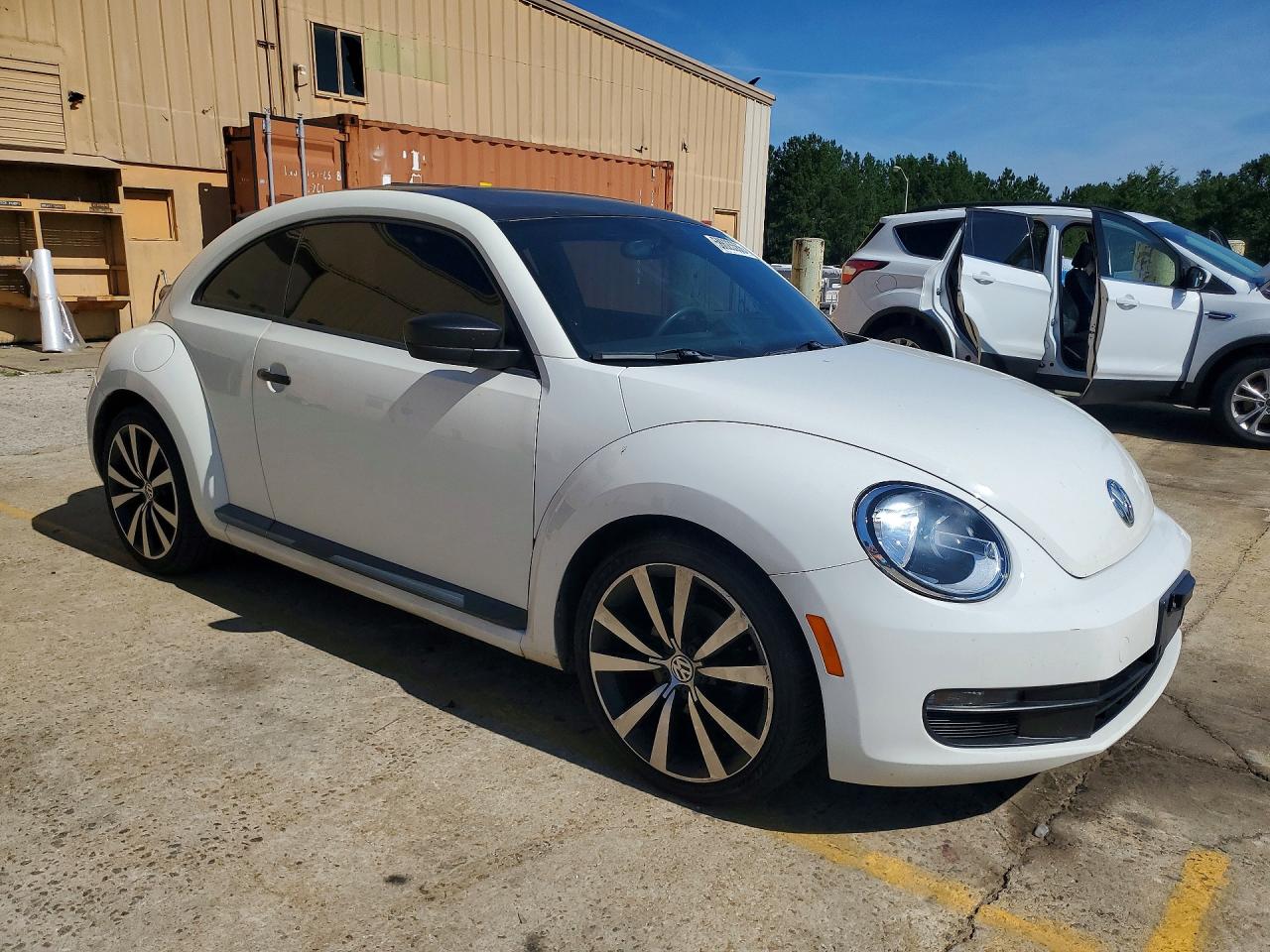 2012 Volkswagen Beetle Белый vin: 3VWFP7AT4CM615754