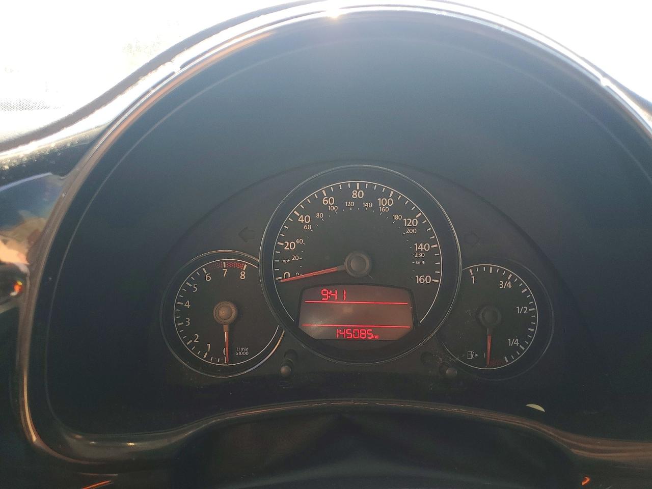 2012 Volkswagen Beetle Белый vin: 3VWFP7AT4CM615754