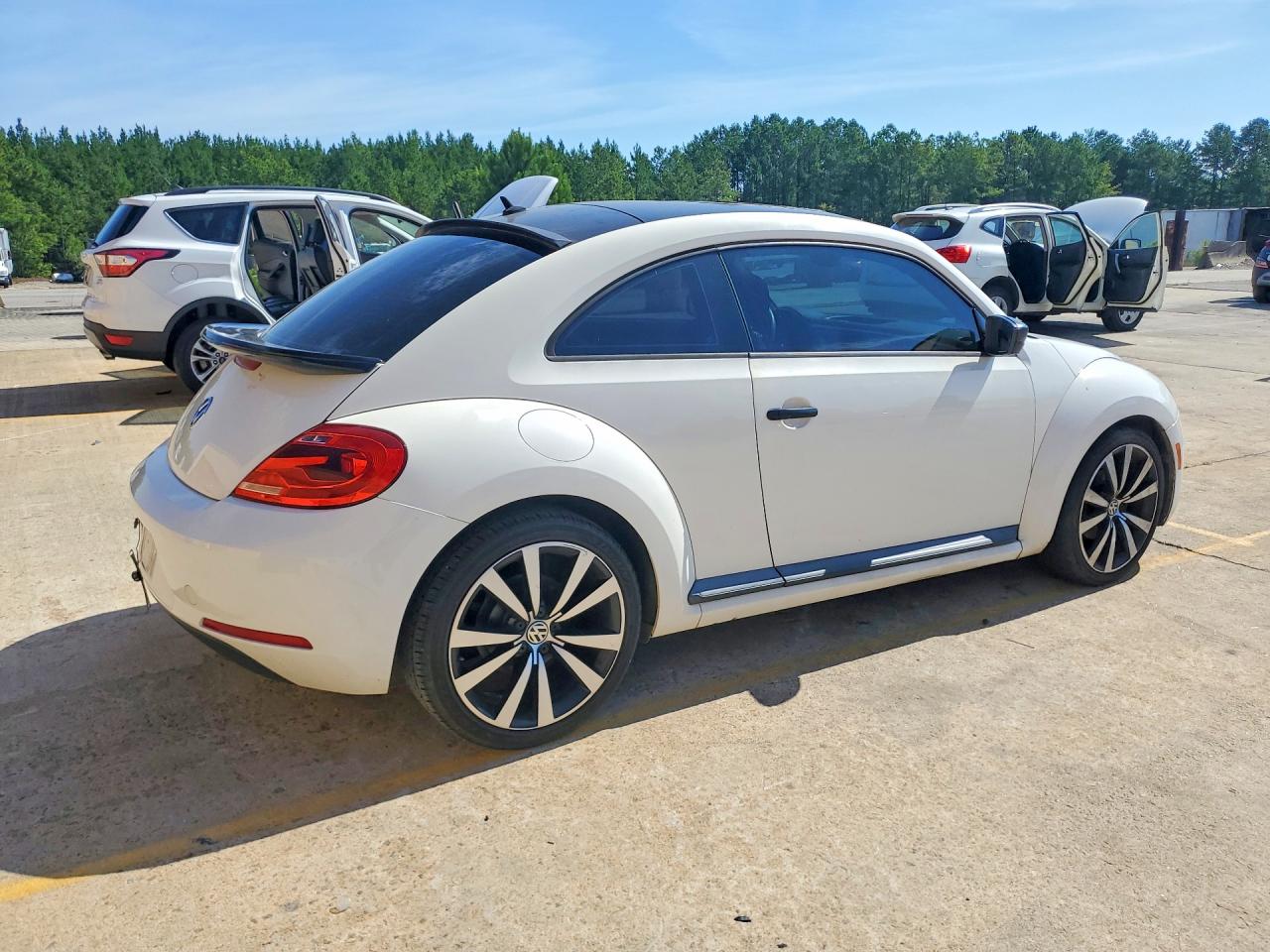 2012 Volkswagen Beetle Белый vin: 3VWFP7AT4CM615754