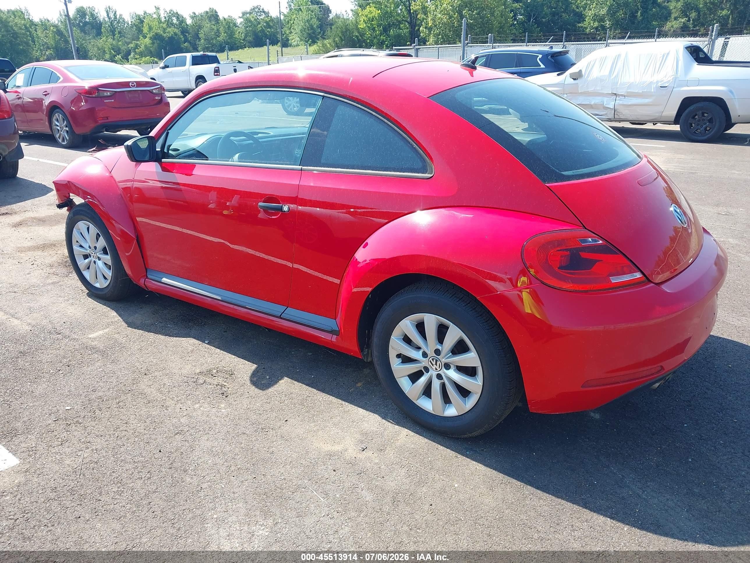 2013 Volkswagen Beetle 2.5l Entry Red vin: 3VWFP7AT4DM654880