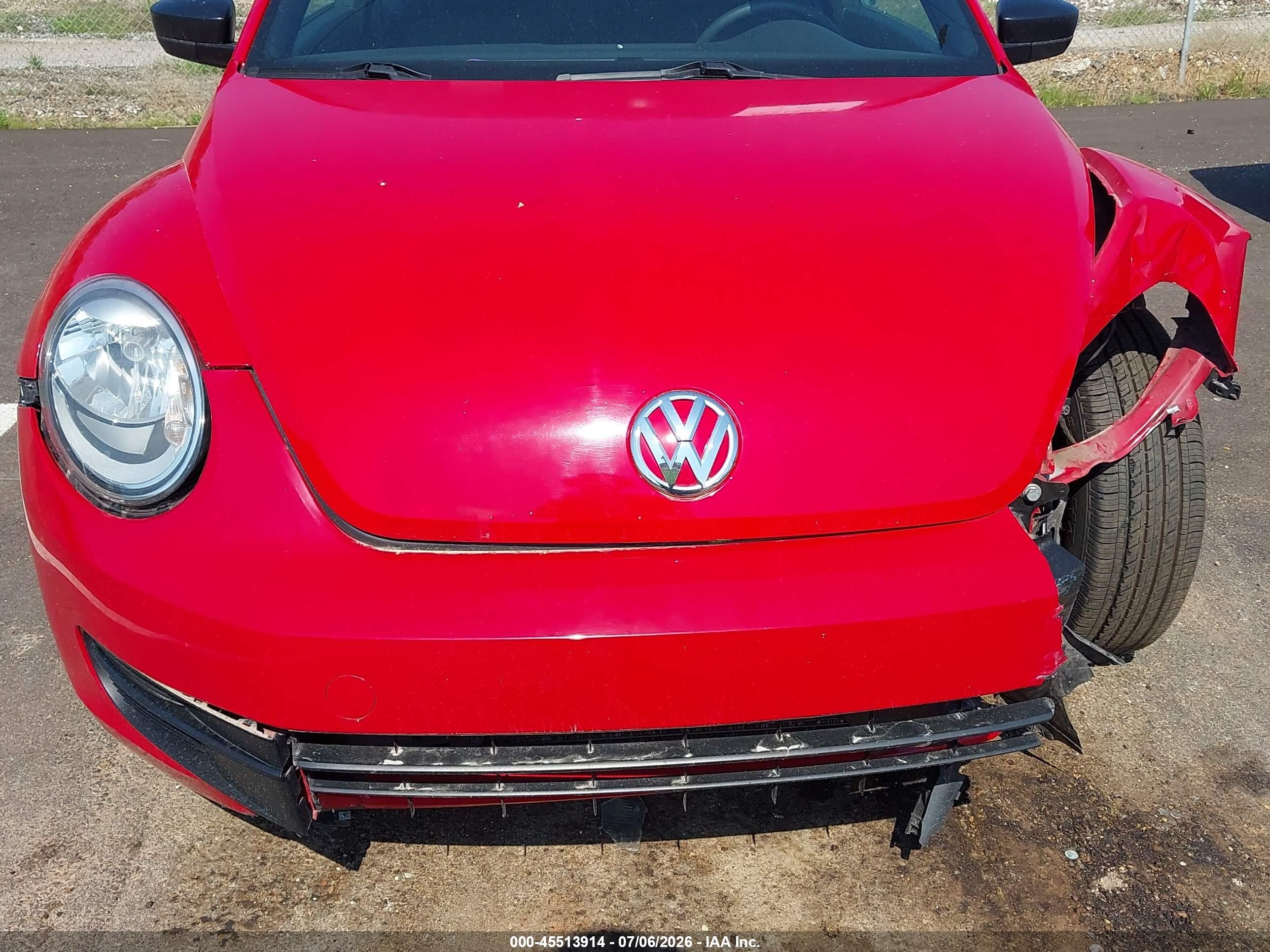 2013 Volkswagen Beetle 2.5l Entry Red vin: 3VWFP7AT4DM654880