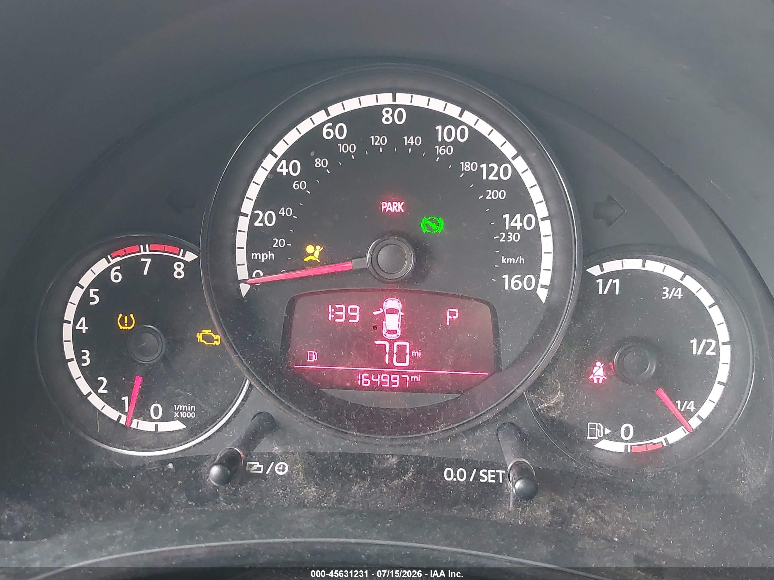 2013 Volkswagen Beetle 2.5l/2.5l Fender Edition Gray vin: 3VWFP7AT4DM669721