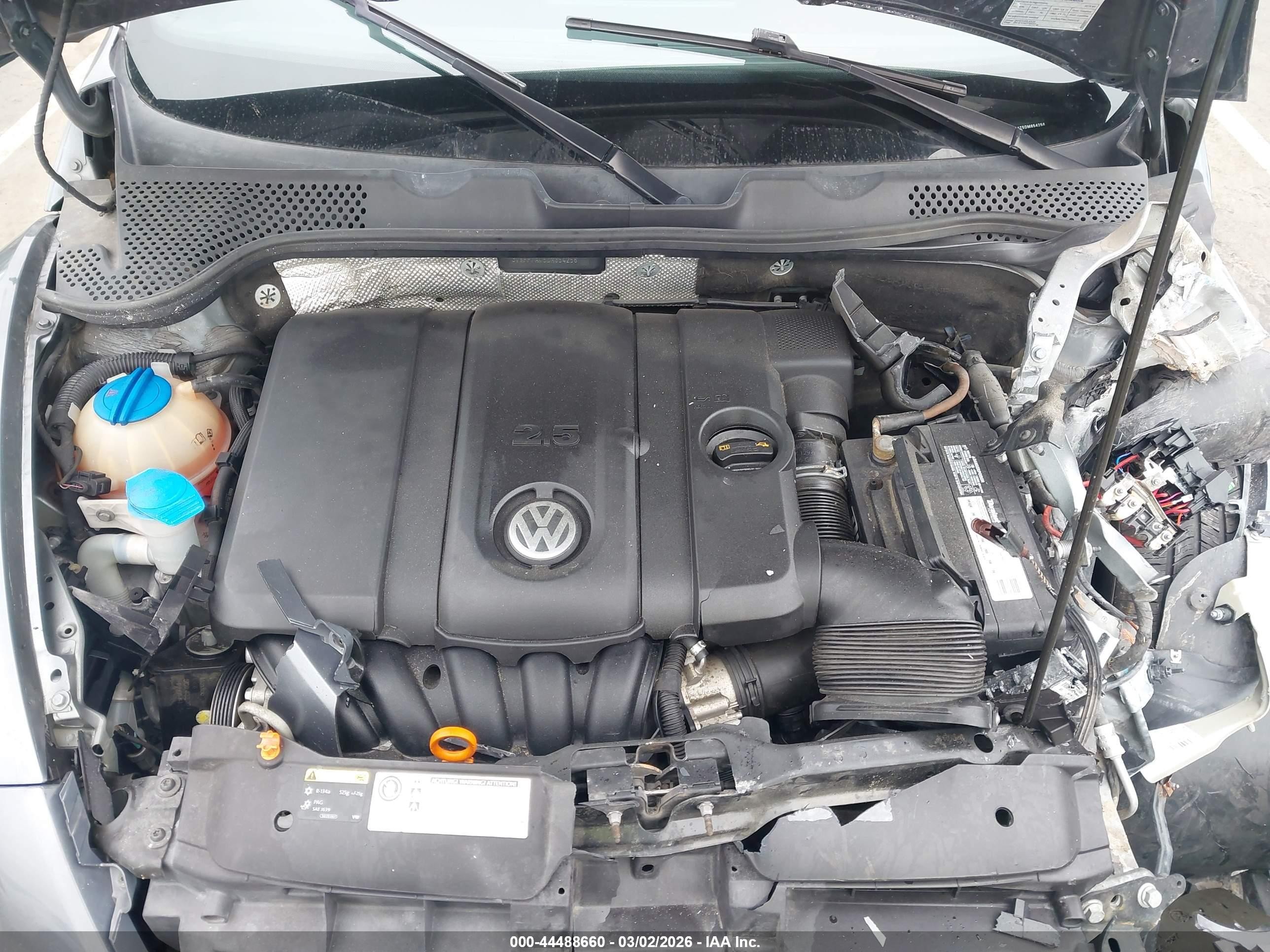 2013 Volkswagen Beetle 2.5l Entry Gray vin: 3VWFP7AT5DM654256