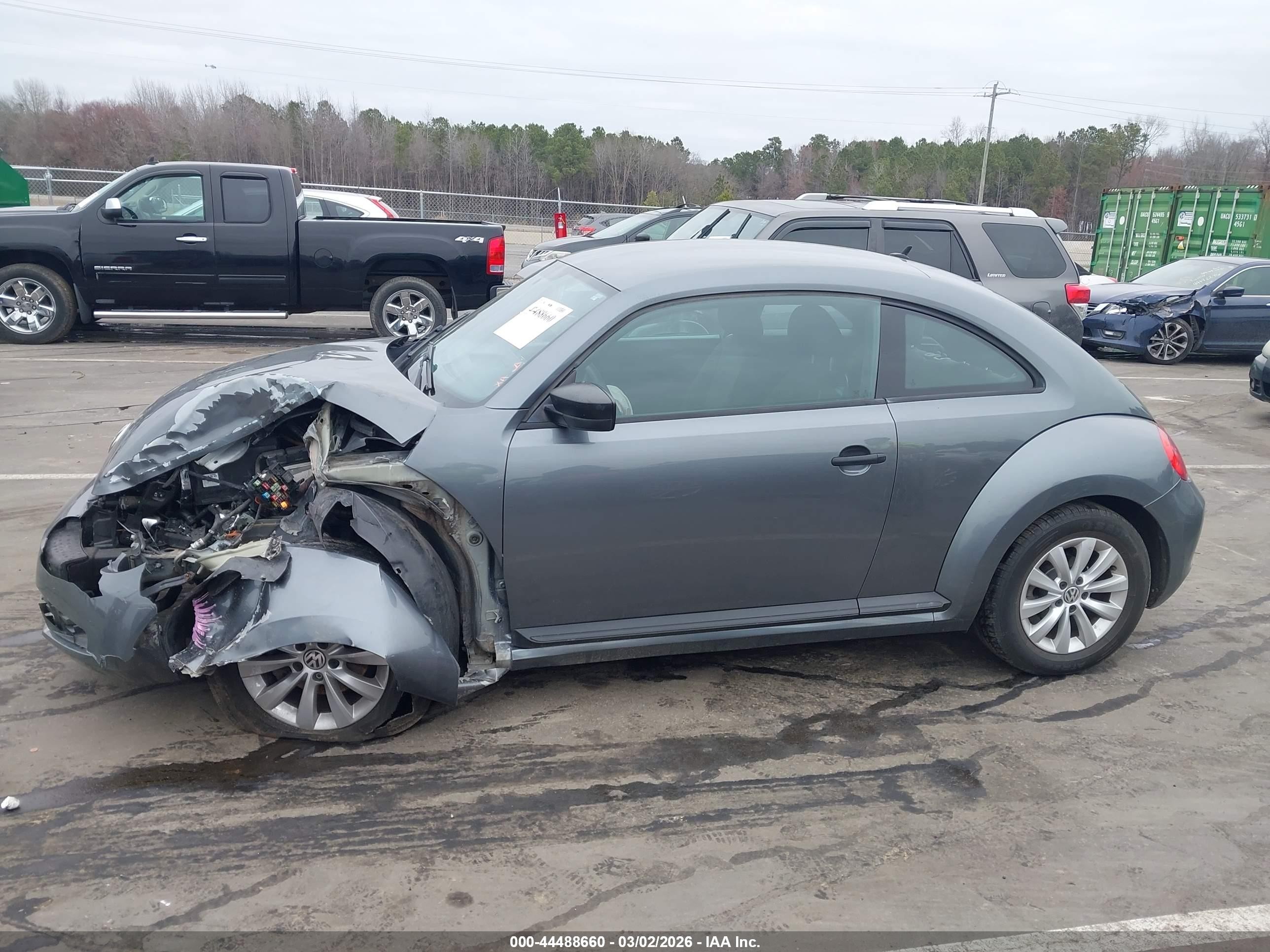 2013 Volkswagen Beetle 2.5l Entry Gray vin: 3VWFP7AT5DM654256