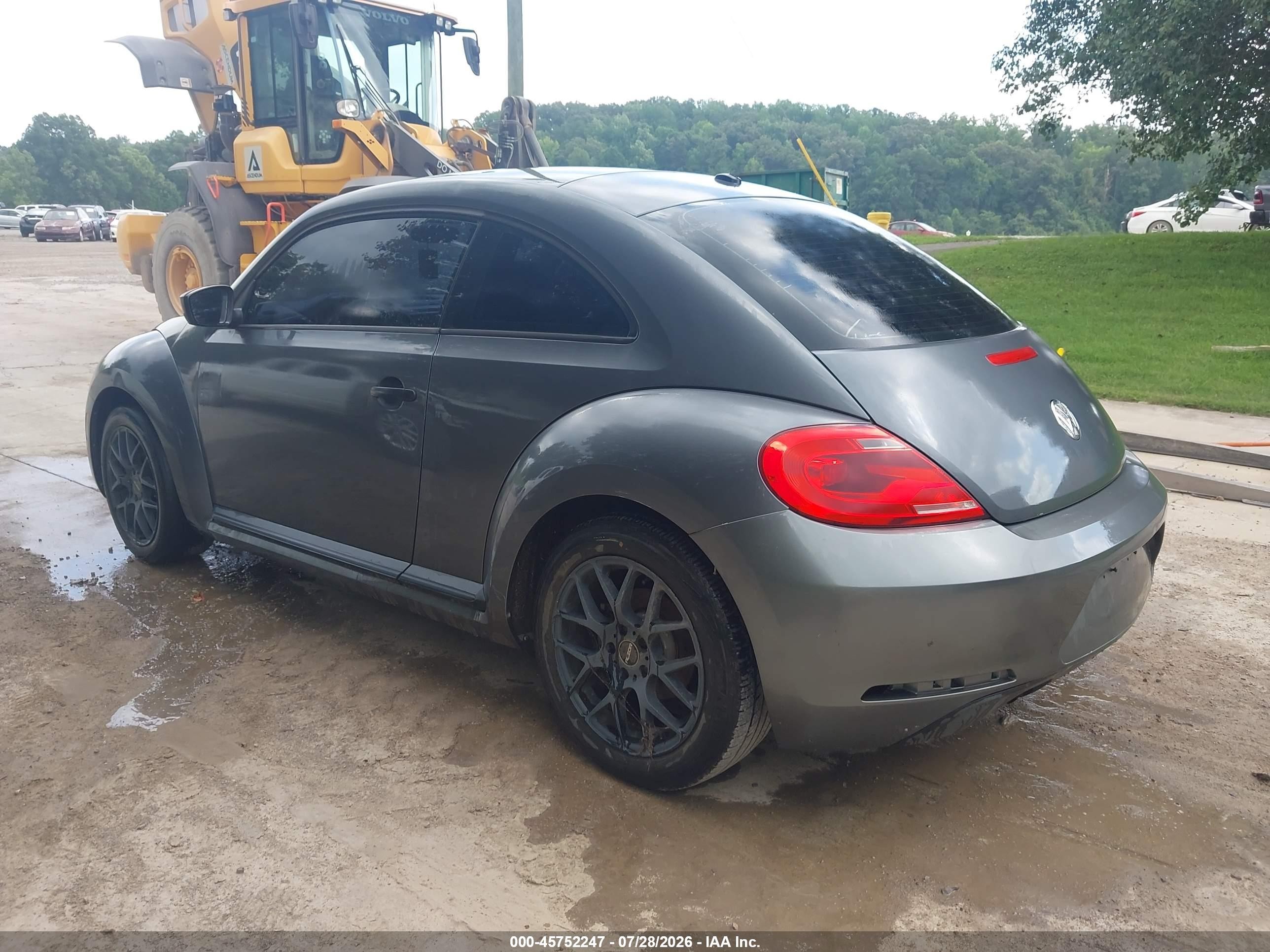2013 Volkswagen Beetle 2.5l Entry Gray vin: 3VWFP7AT6DM644934