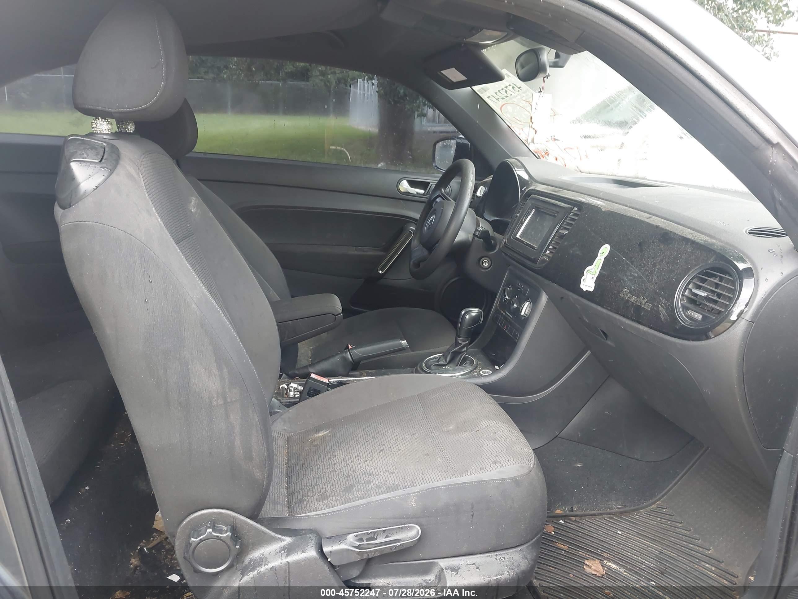 2013 Volkswagen Beetle 2.5l Entry Gray vin: 3VWFP7AT6DM644934