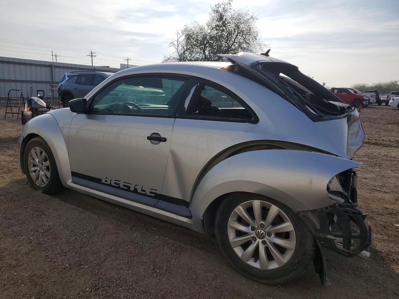 2013 Volkswagen Beetle Silver vin: 3VWFP7AT7DM643906