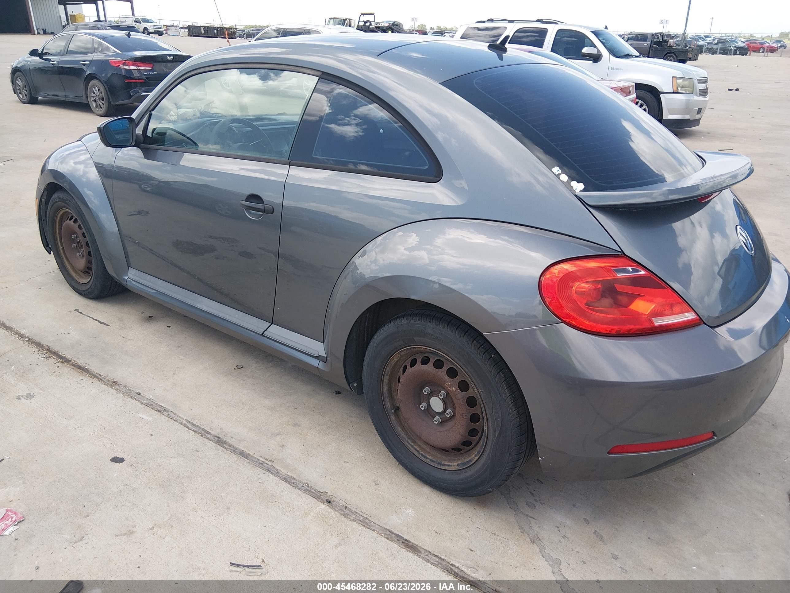 2013 Volkswagen Beetle 2.5l Entry Gray vin: 3VWFP7AT7DM644652