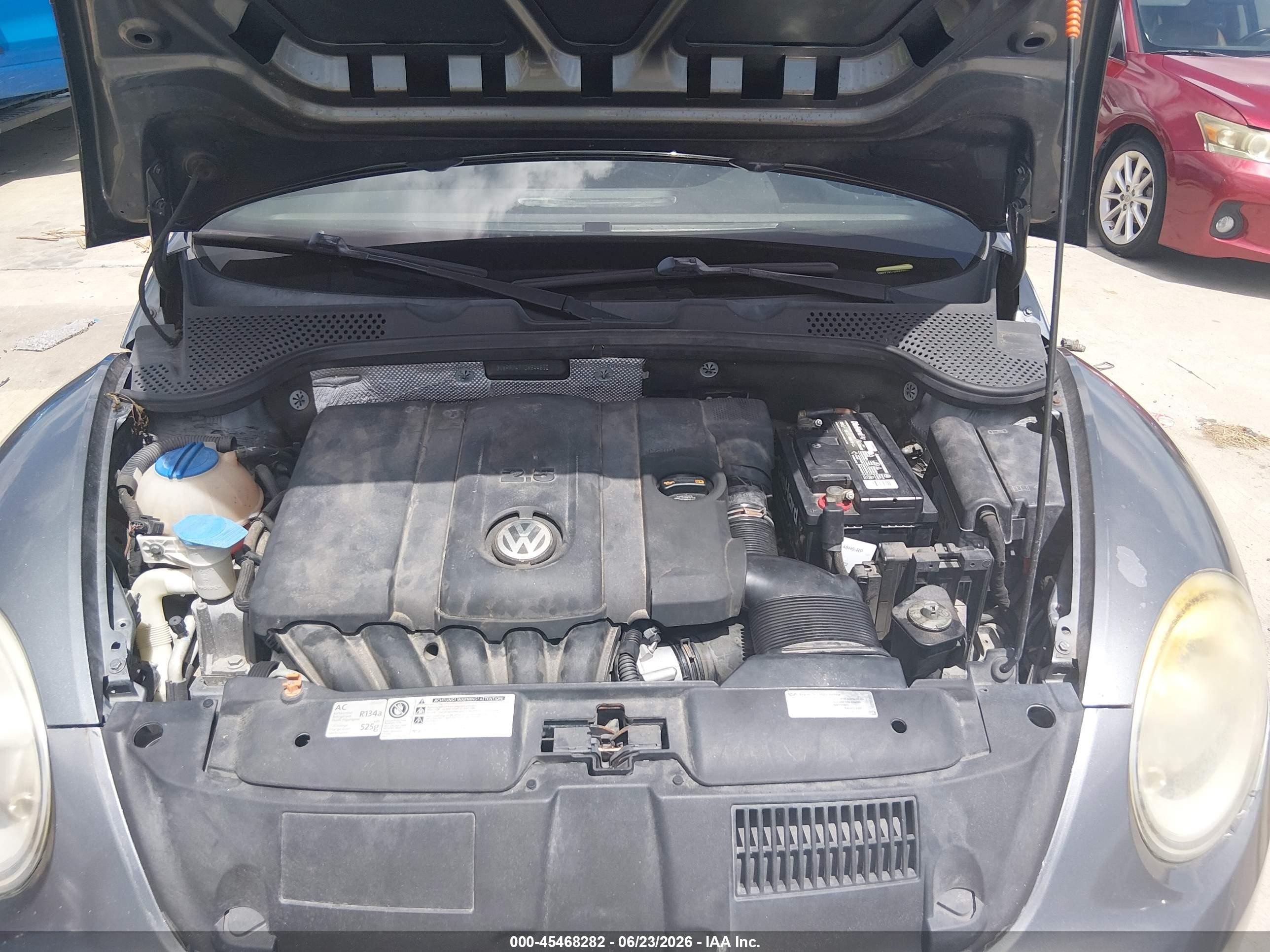 2013 Volkswagen Beetle 2.5l Entry Gray vin: 3VWFP7AT7DM644652