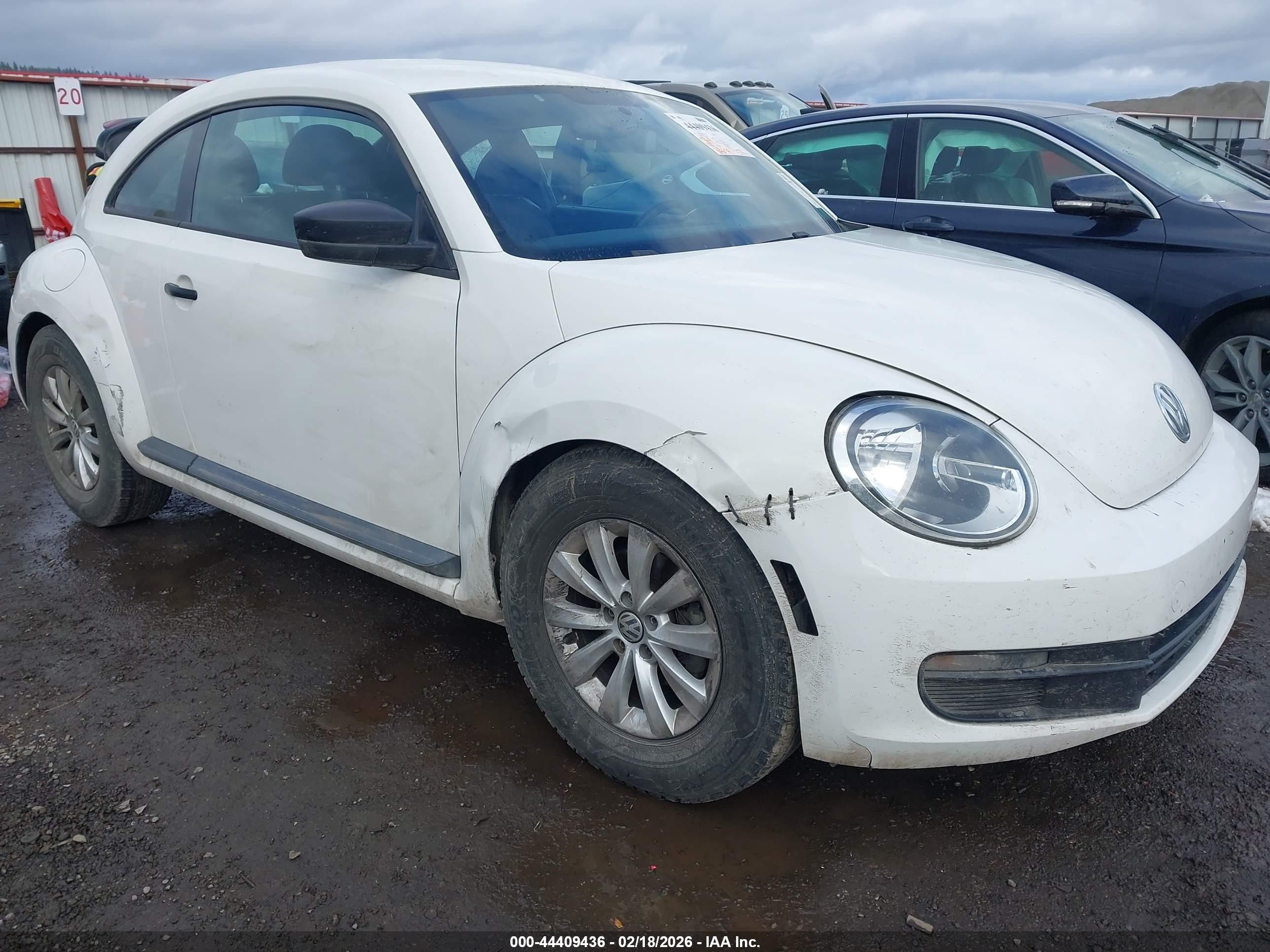 2013 Volkswagen Beetle 2.5l Entry White vin: 3VWFP7AT8DM652808