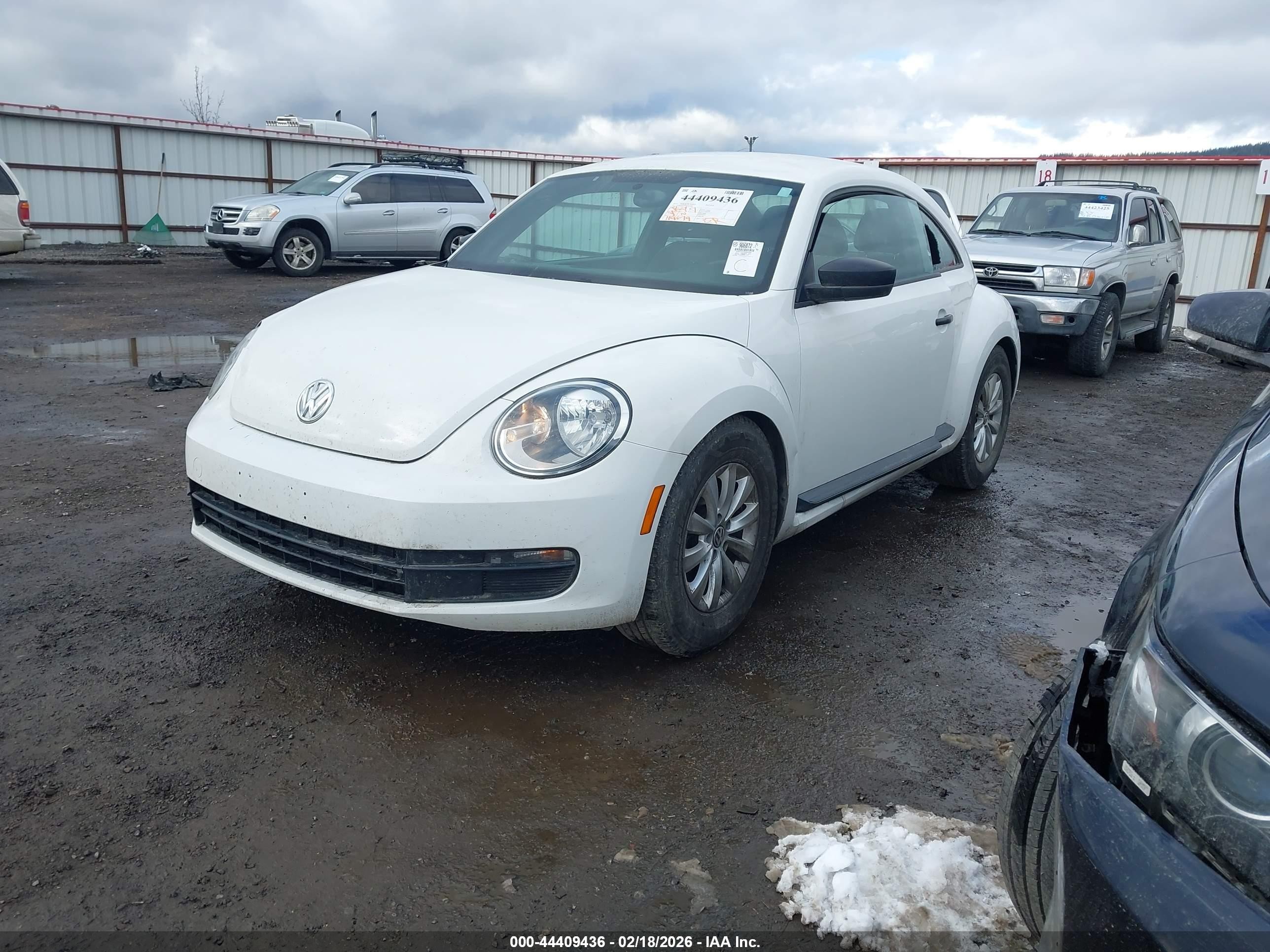 2013 Volkswagen Beetle 2.5l Entry White vin: 3VWFP7AT8DM652808