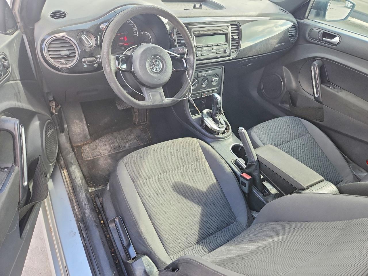 2013 Volkswagen Beetle Серебряный vin: 3VWFP7AT9DM660867