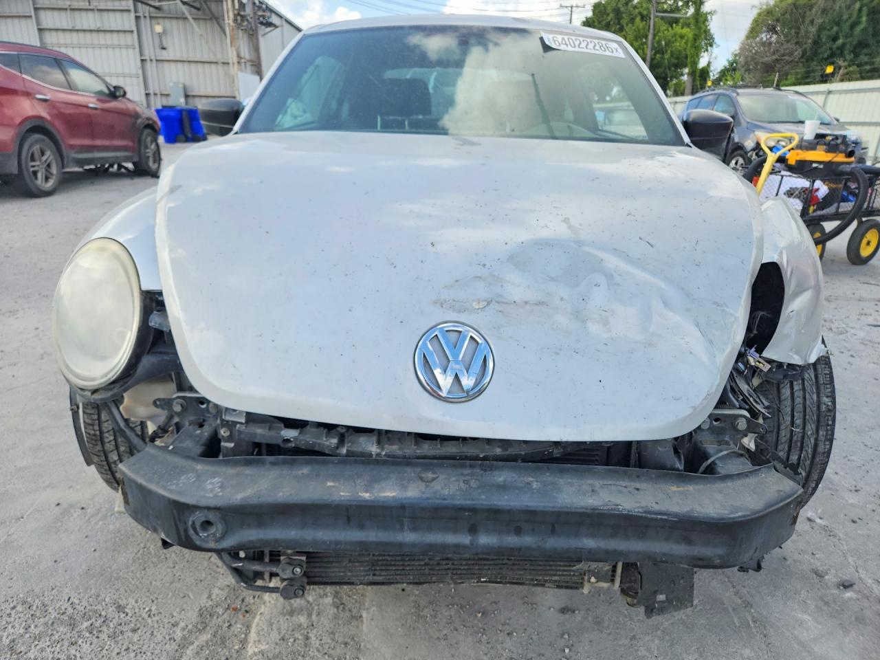 2013 Volkswagen Beetle Серебряный vin: 3VWFP7AT9DM660867