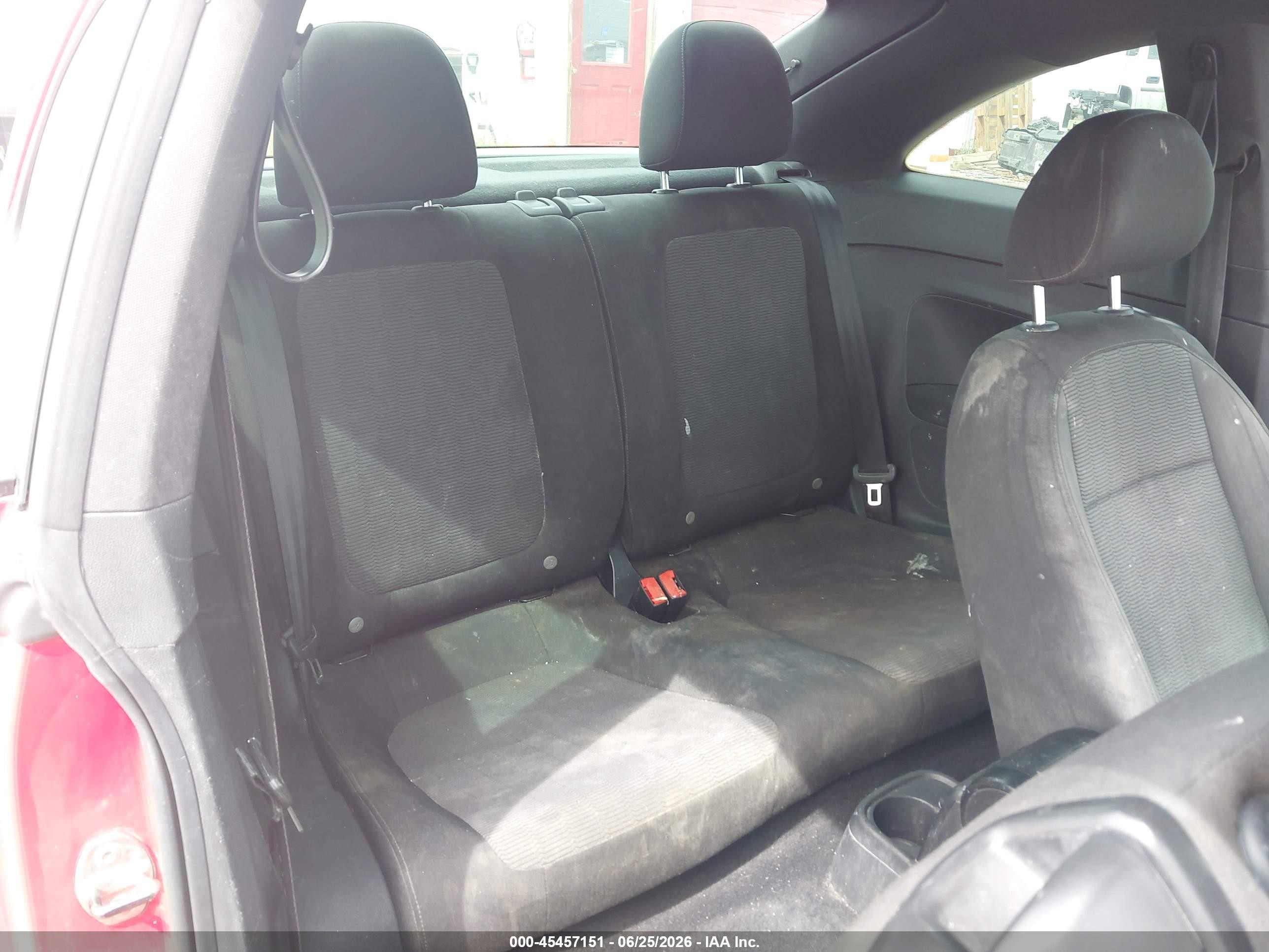 2014 Volkswagen Beetle 2.5l Entry Red vin: 3VWFP7AT9EM629457