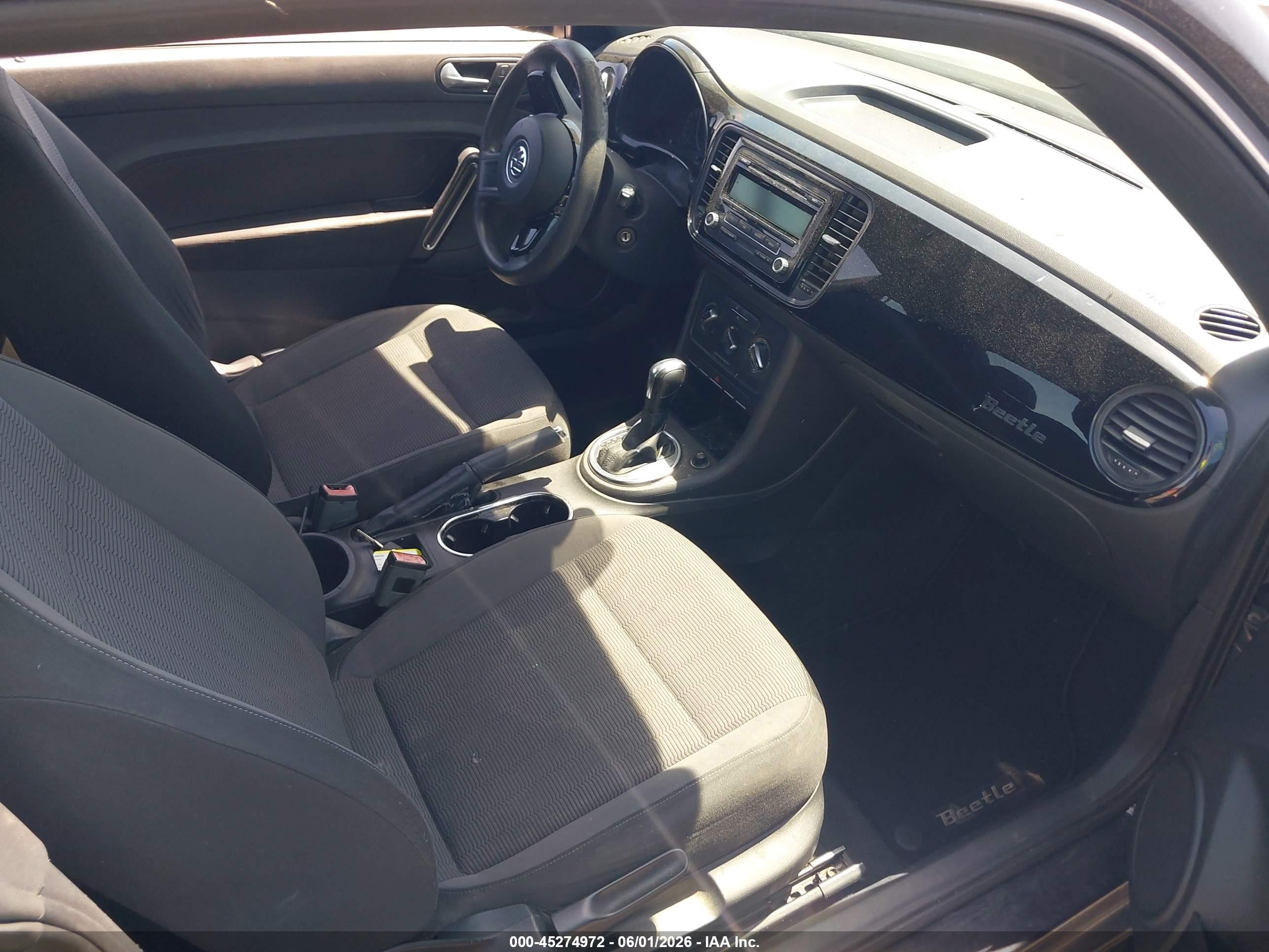 2012 Volkswagen Beetle Entry Черный vin: 3VWFP7ATXCM645129