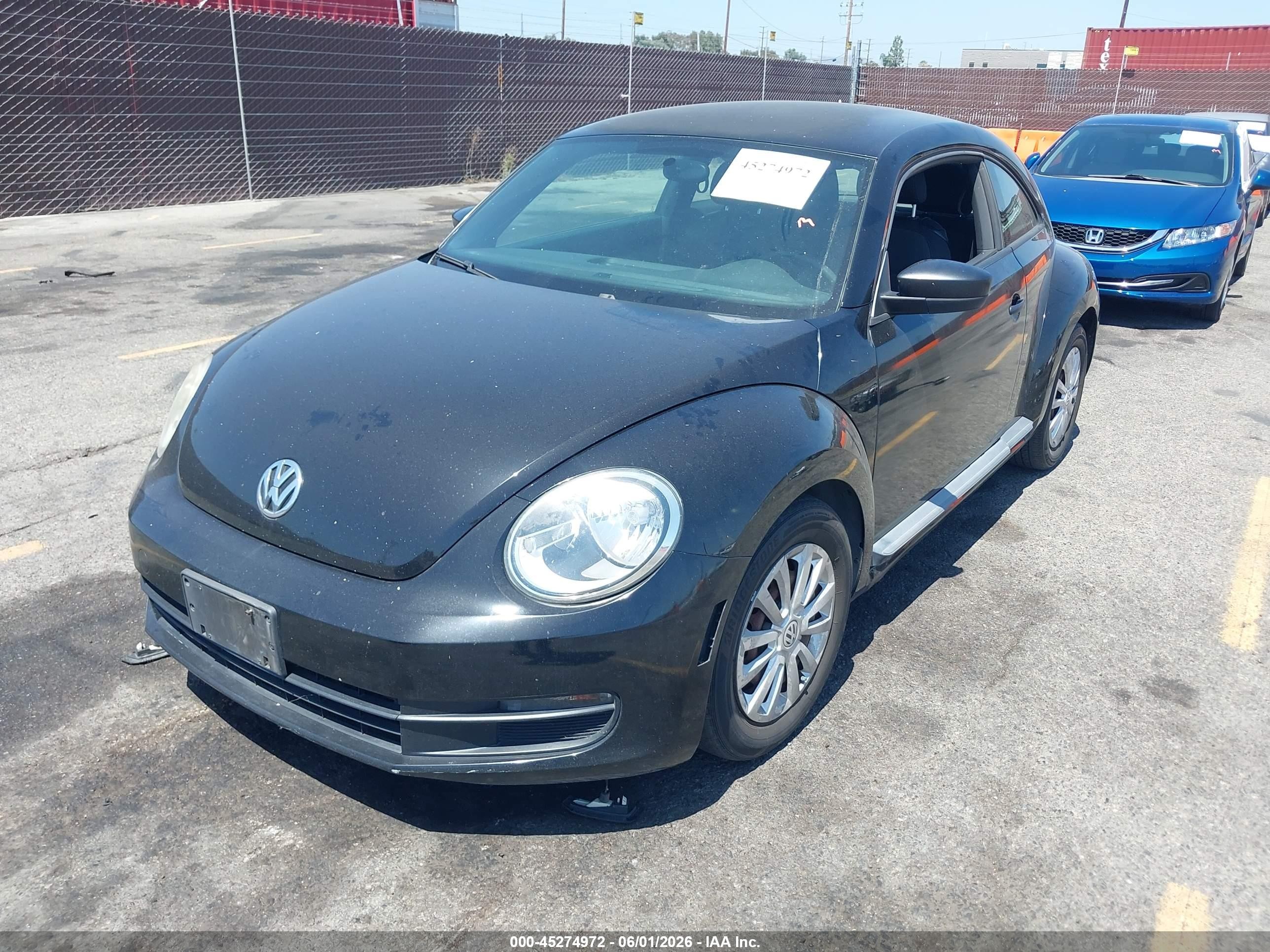 2012 Volkswagen Beetle Entry Черный vin: 3VWFP7ATXCM645129