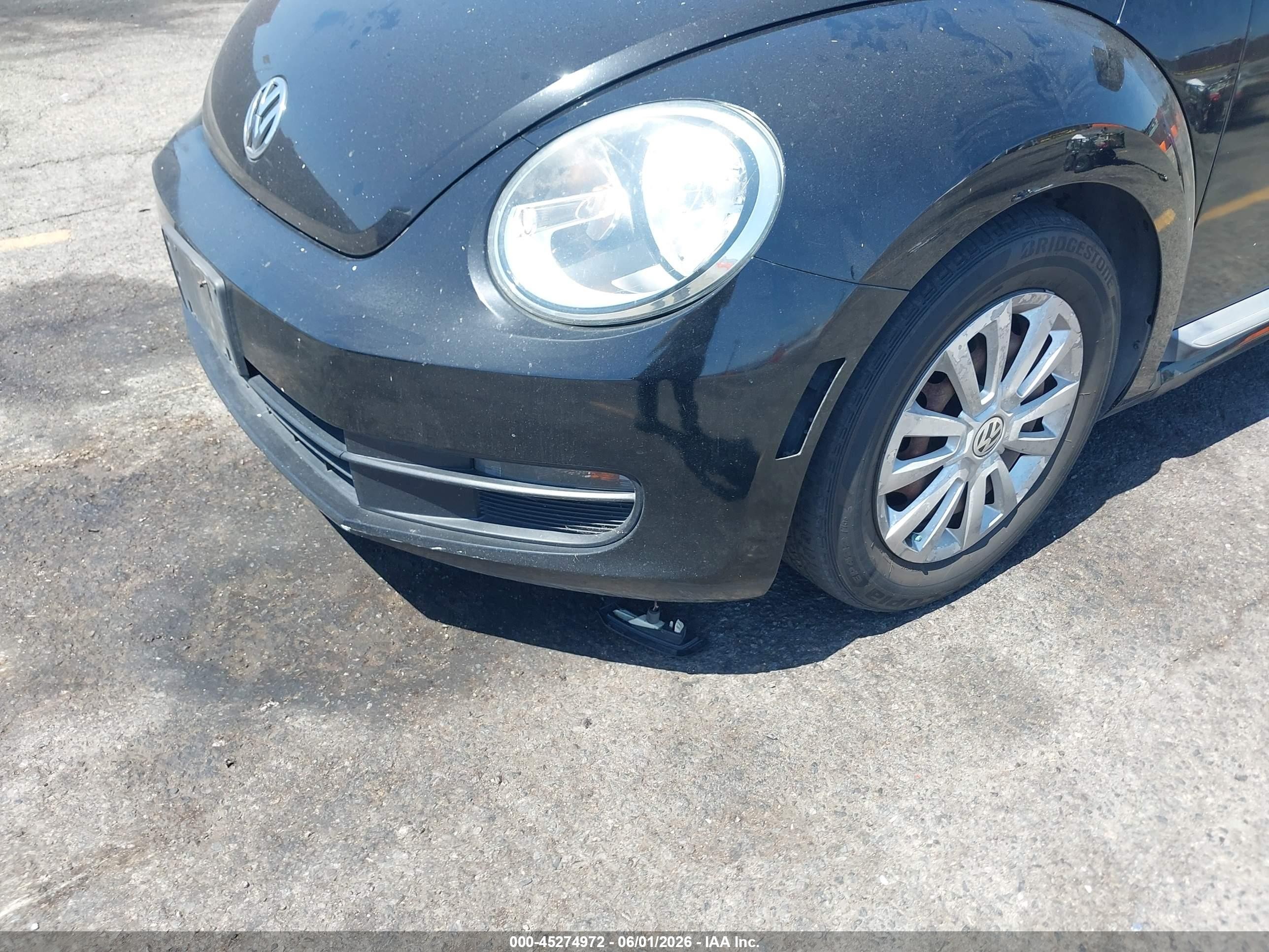 2012 Volkswagen Beetle Entry Черный vin: 3VWFP7ATXCM645129