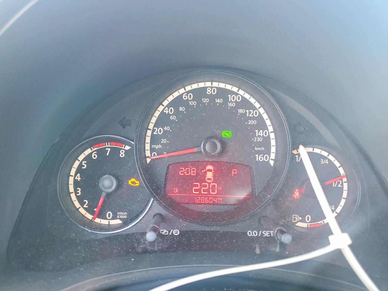 2013 Volkswagen Beetle Серебряный vin: 3VWFP7ATXDM646878