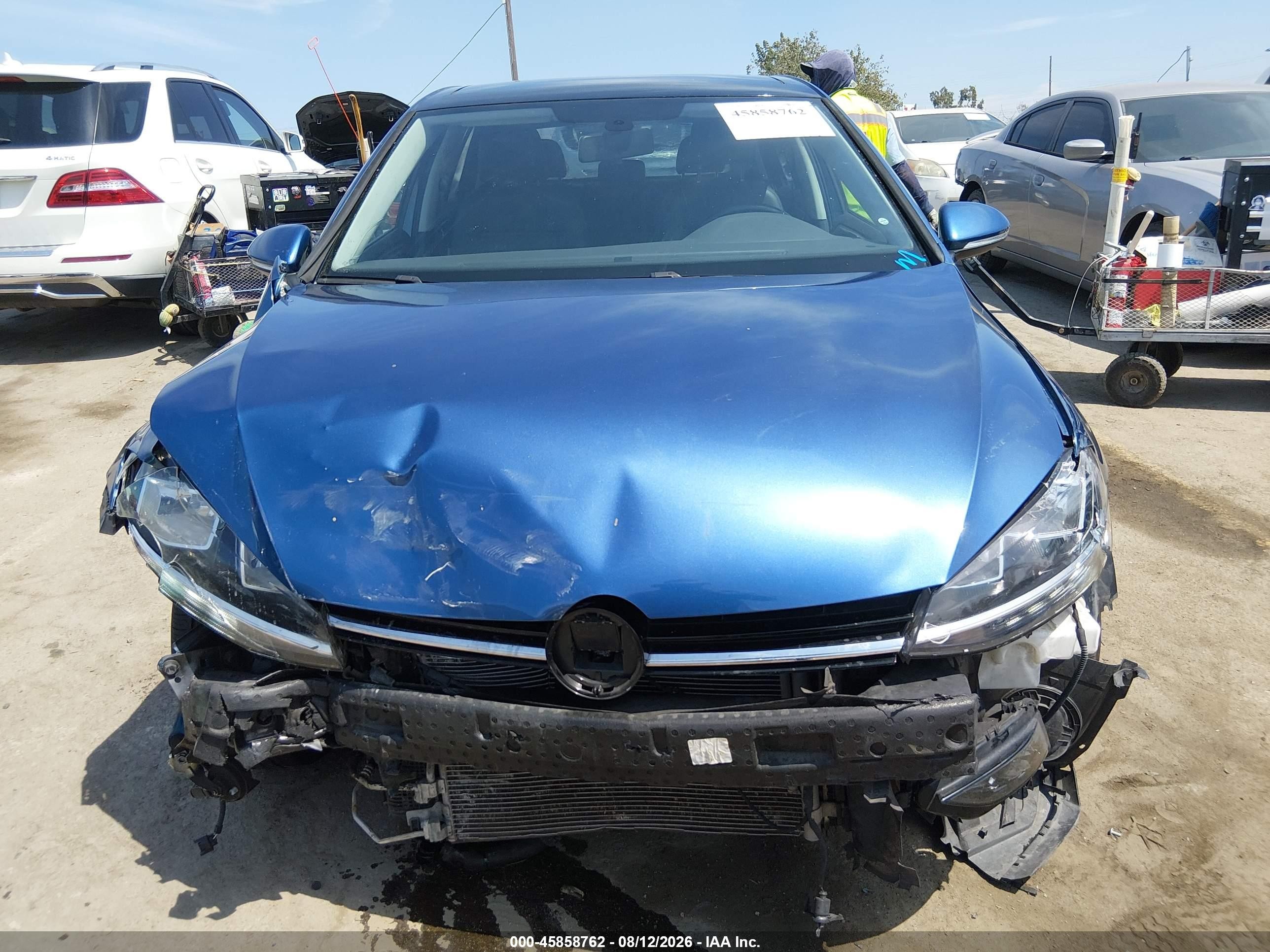 2018 Volkswagen Golf Tsi S/tsi Se Blue vin: 3VWG17AUXJM273237