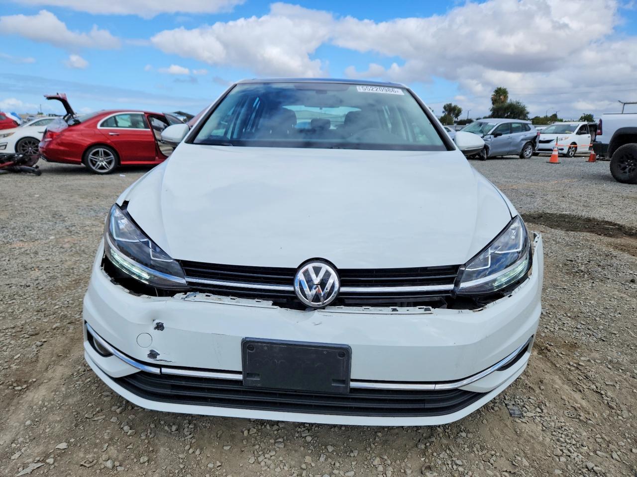 2019 Volkswagen Golf S White vin: 3VWG57AUXKM033708