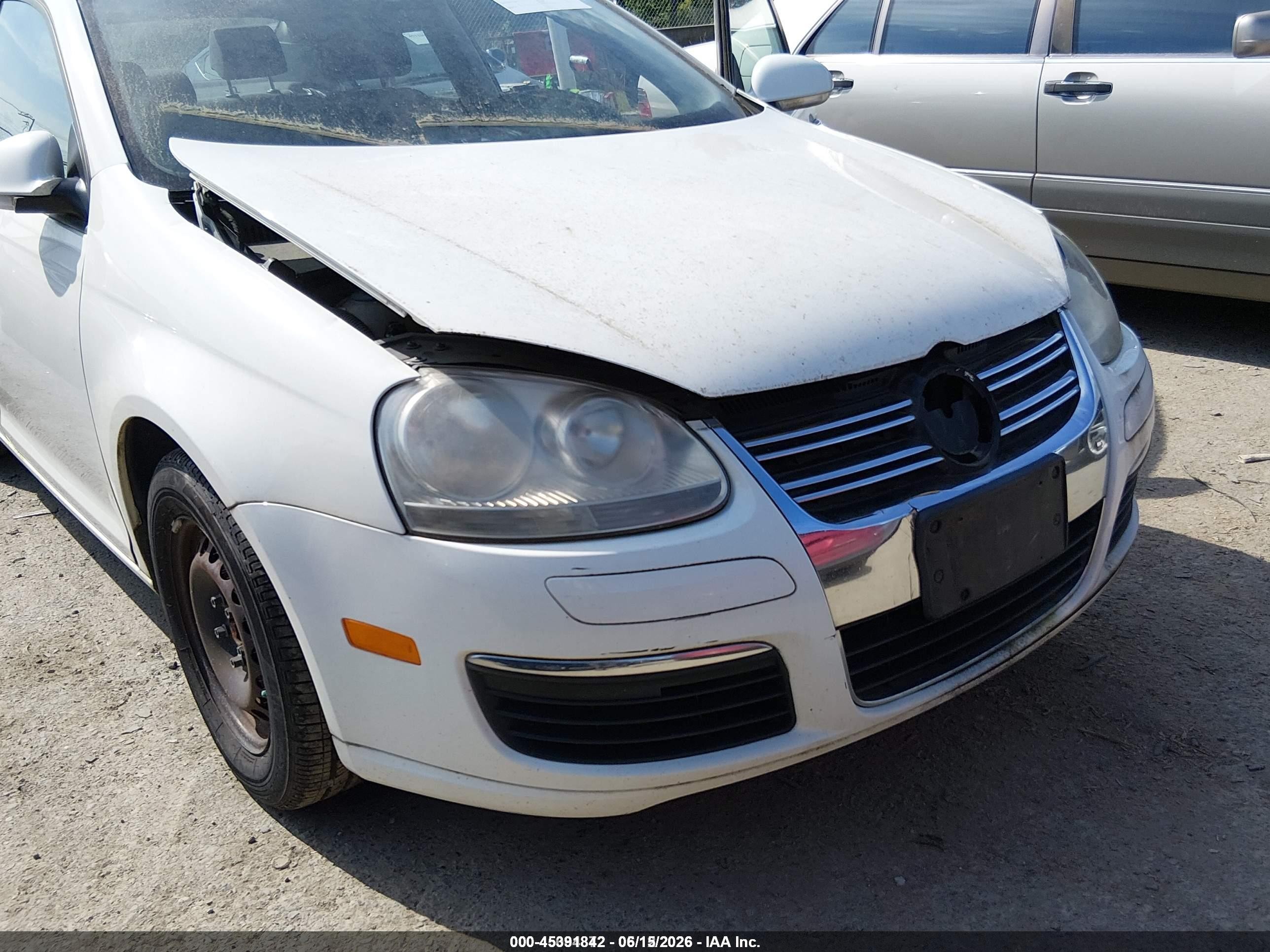 2007 Volkswagen Jetta   Белый vin: 3VWGF71K57M039340