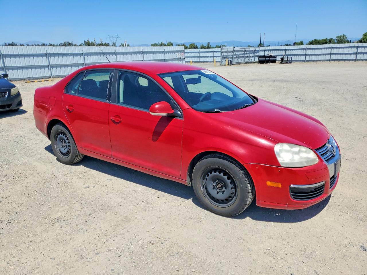 2007 Volkswagen Jetta Red vin: 3VWGG71K77M196235