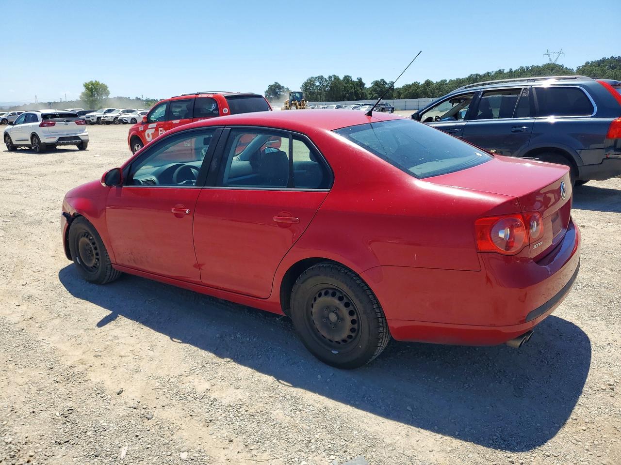 2007 Volkswagen Jetta Red vin: 3VWGG71K77M196235