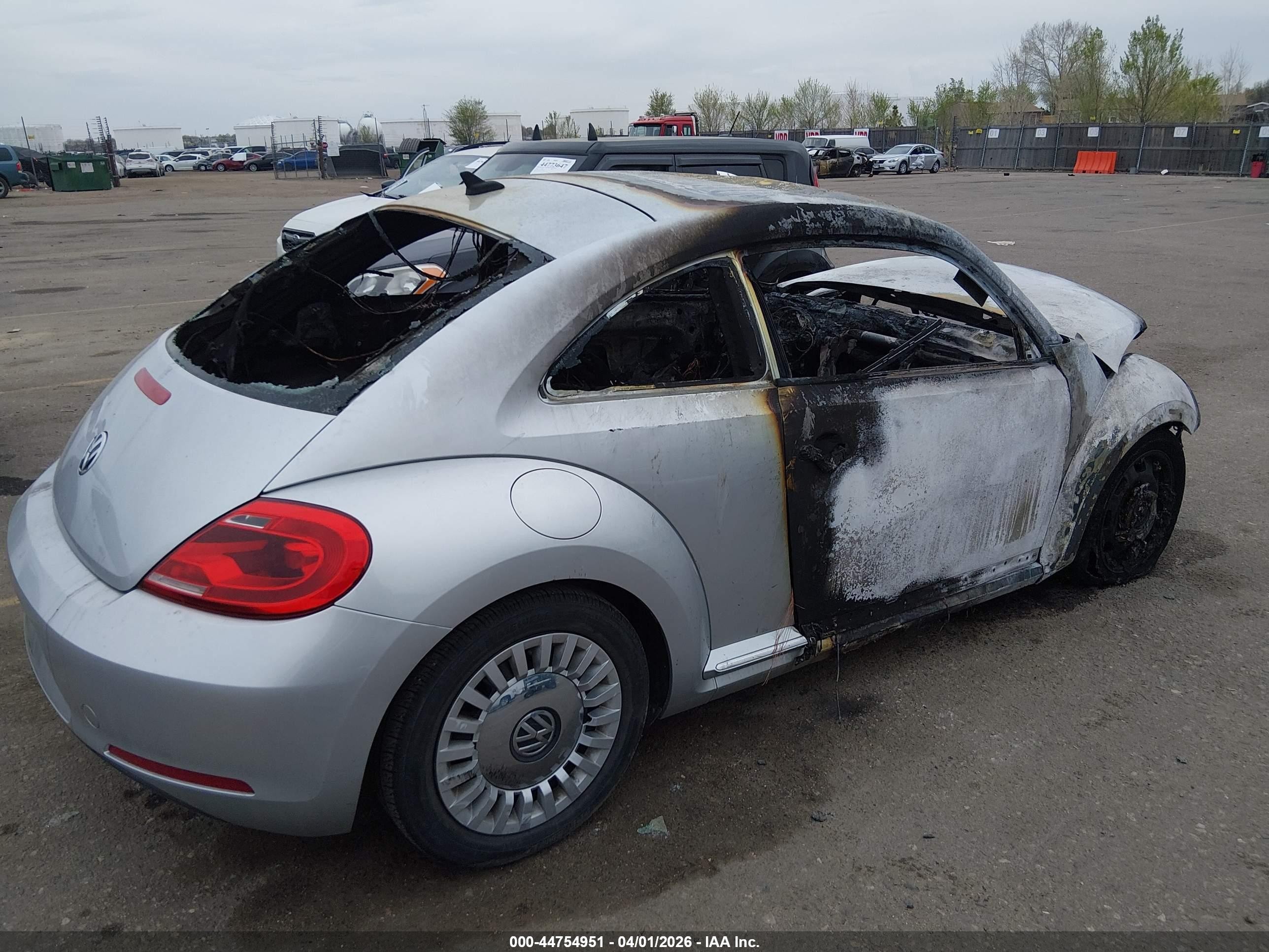 2014 Volkswagen Beetle 1.8t Белый vin: 3VWH07AT3EM661284