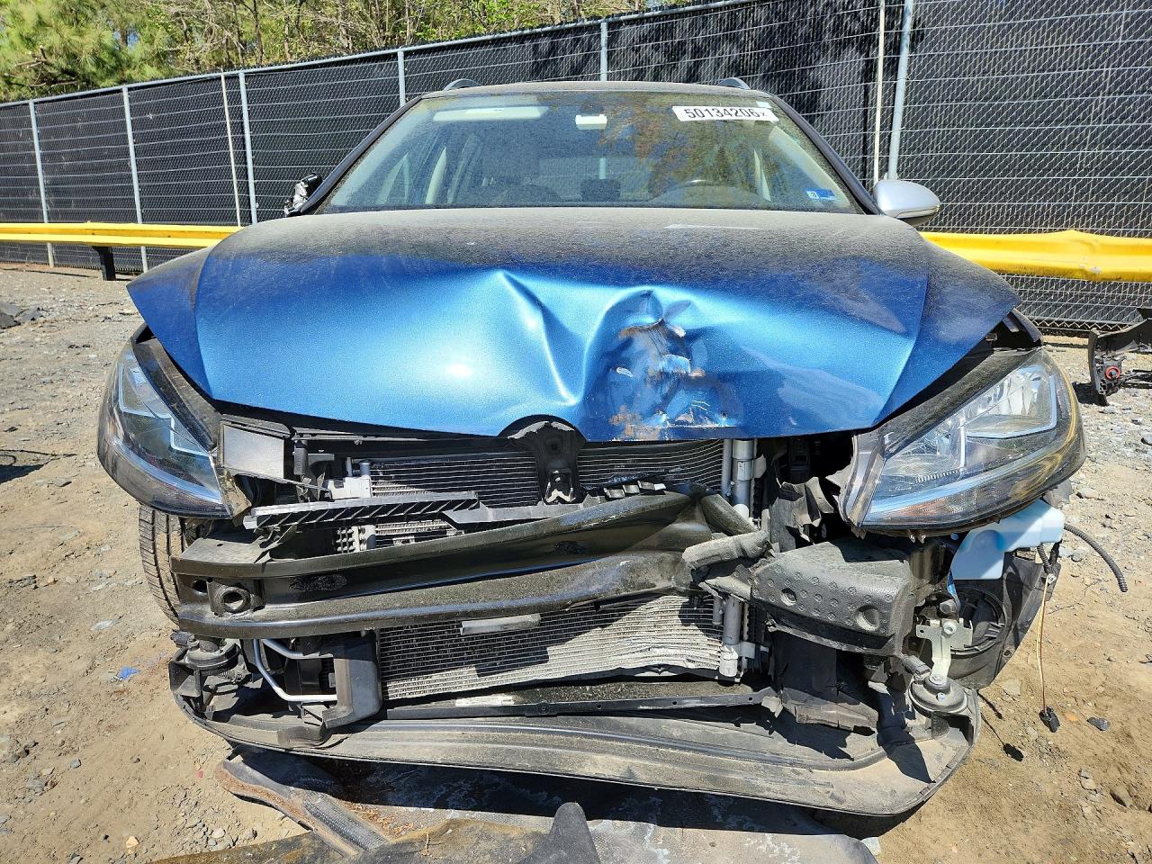 2018 Volkswagen Golf Alltrack S Blue vin: 3VWH17AU6JM768832