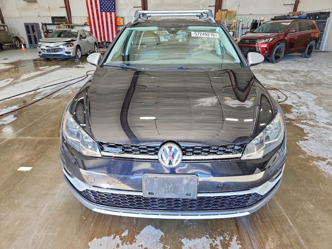 2018 Volkswagen Golf Alltrack S Black vin: 3VWH17AU9JM756237