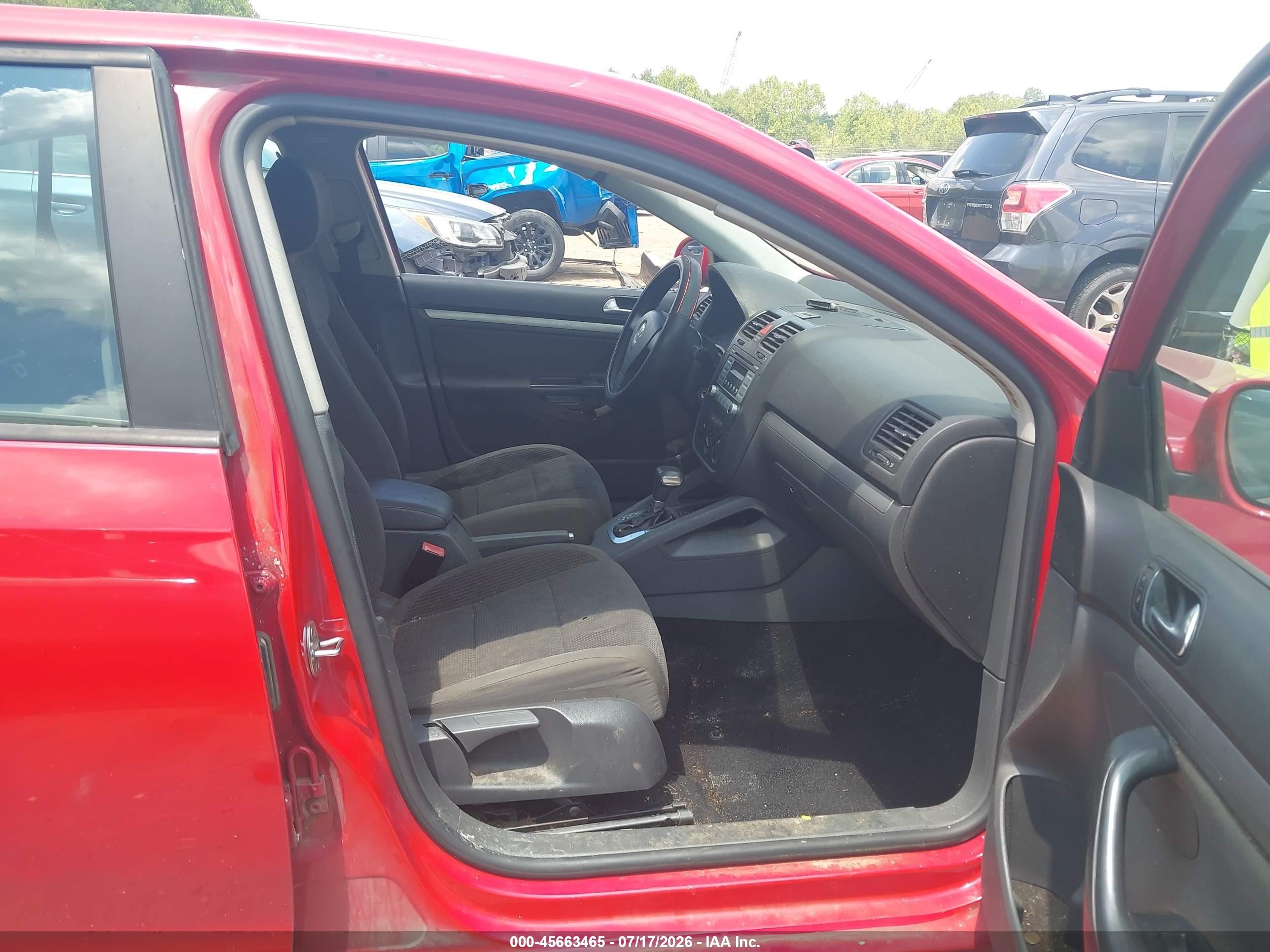 2008 Volkswagen Jetta S Red vin: 3VWHM71K48M165135