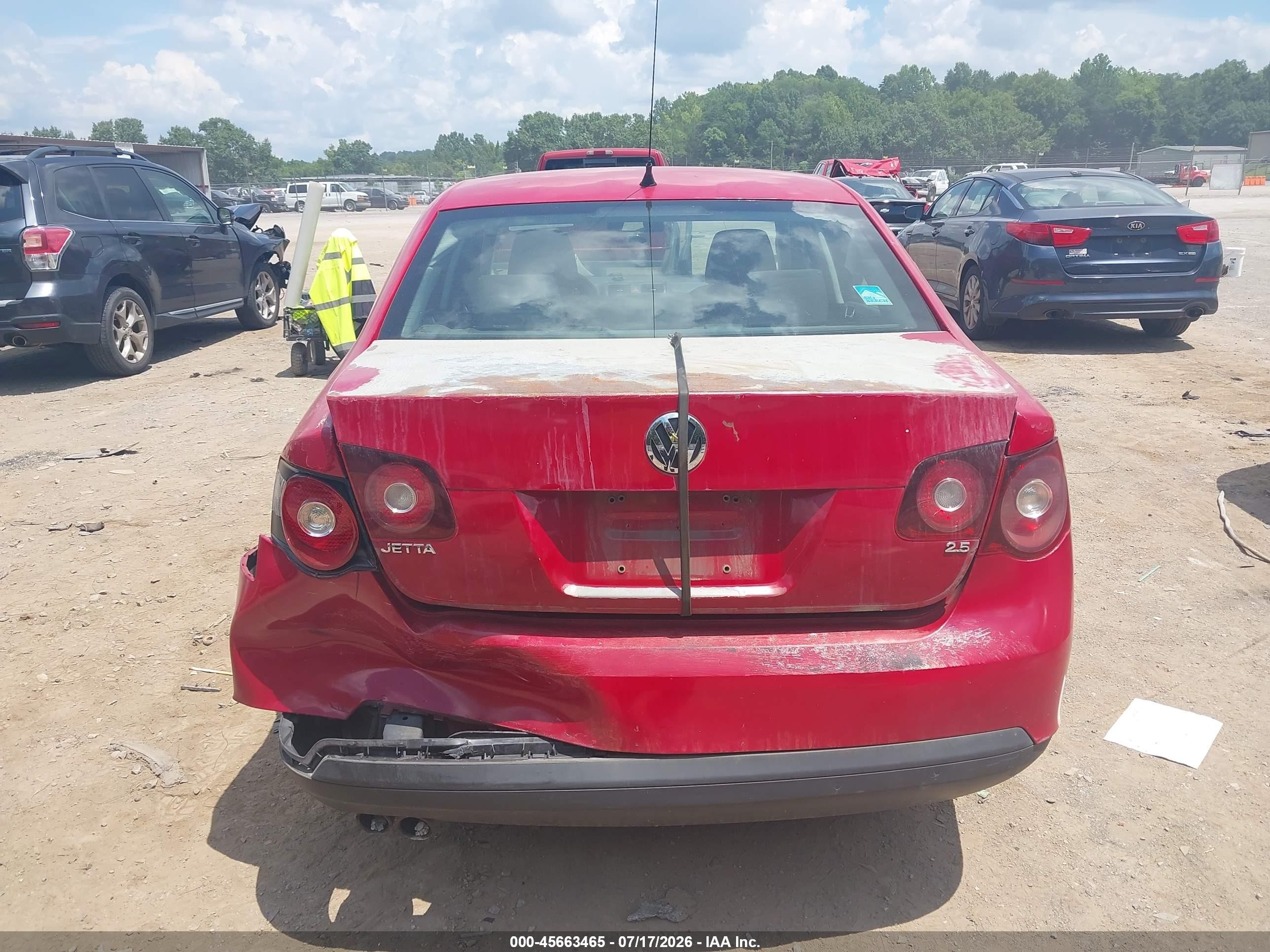 2008 Volkswagen Jetta S Red vin: 3VWHM71K48M165135