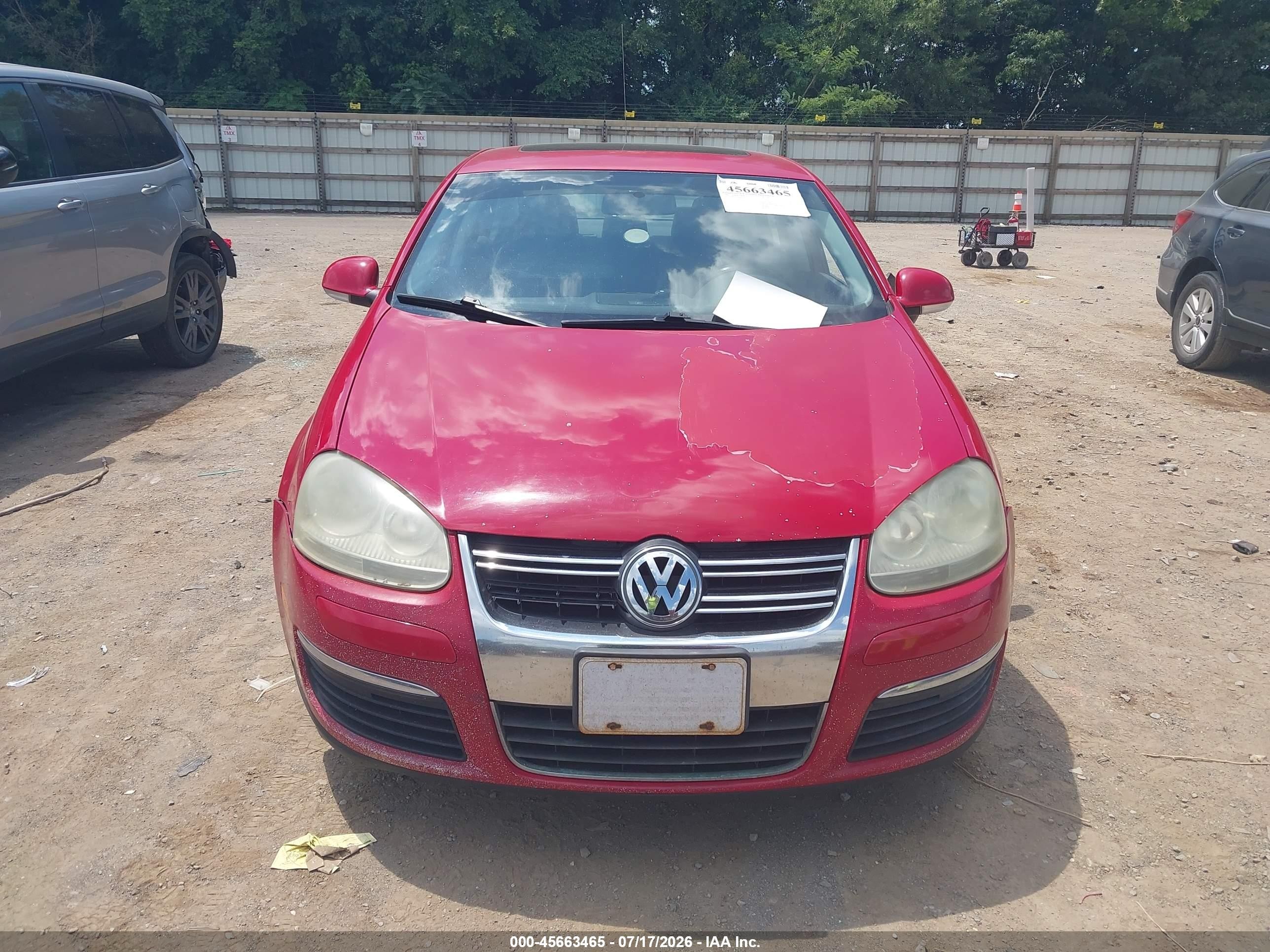 2008 Volkswagen Jetta S Red vin: 3VWHM71K48M165135