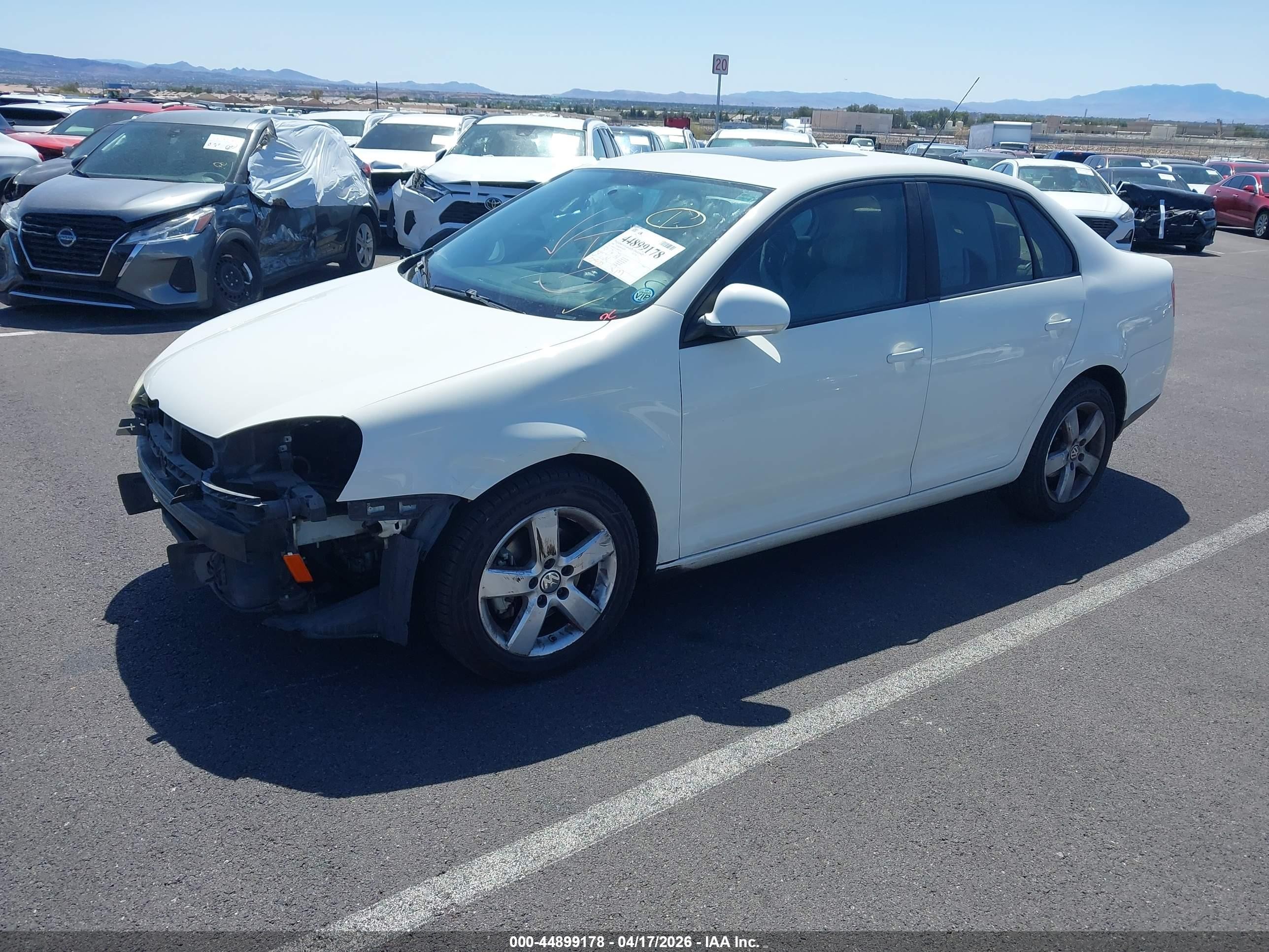 2008 Volkswagen Jetta S White vin: 3VWHM71KX8M057456