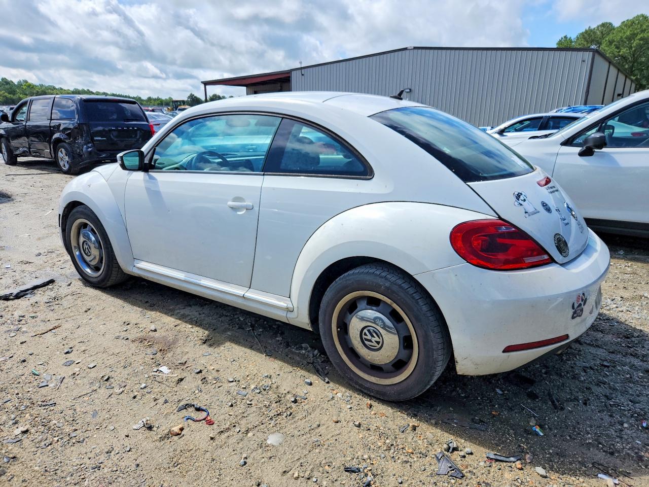 2012 Volkswagen Beetle White vin: 3VWHP7AT5CM622575