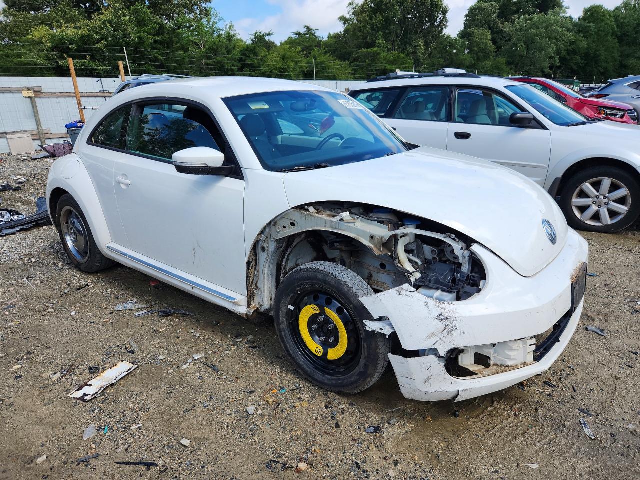 2012 Volkswagen Beetle White vin: 3VWHP7AT5CM622575