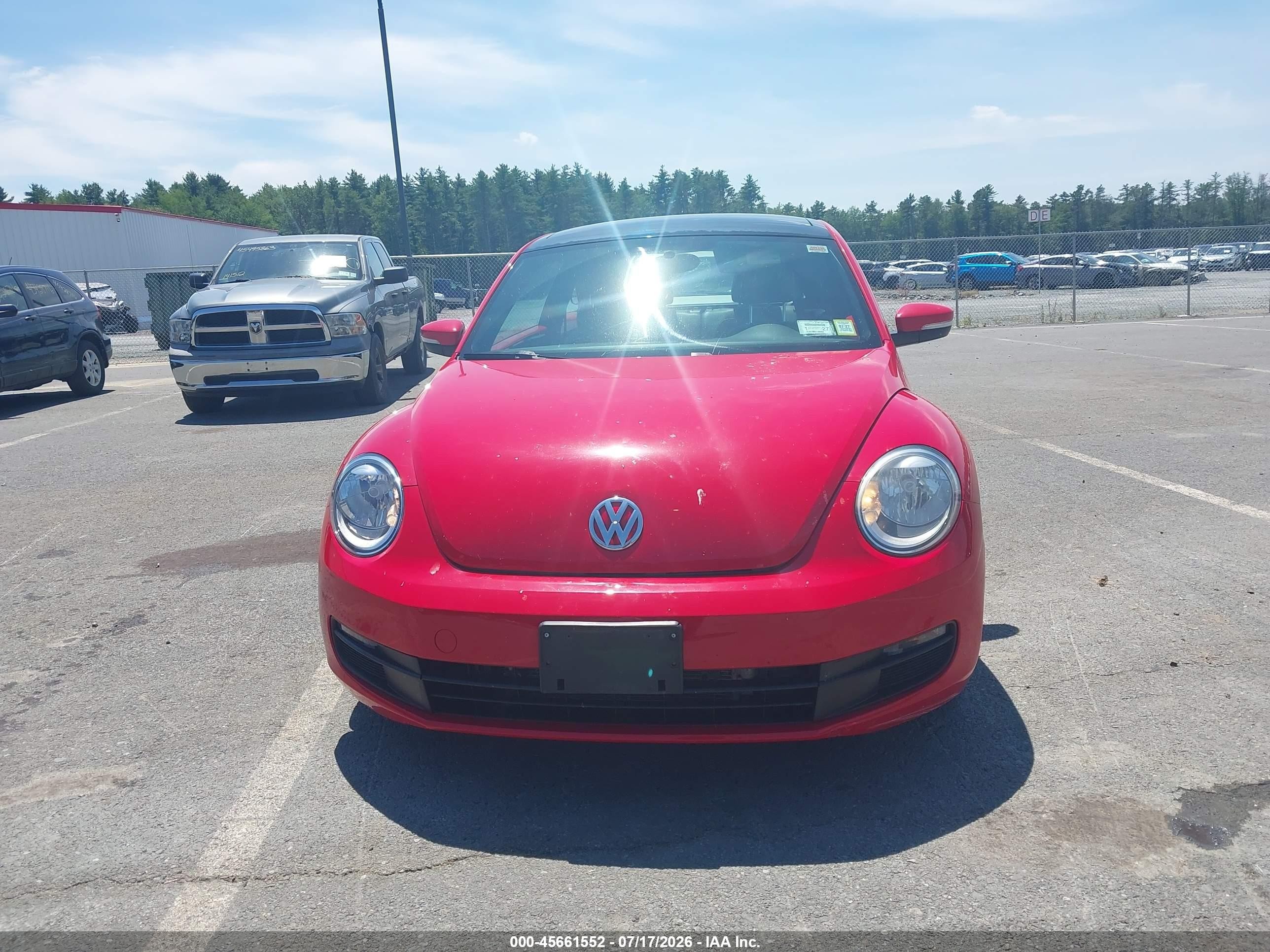 2014 Volkswagen Beetle 2.5l Red vin: 3VWHP7AT8EM631063