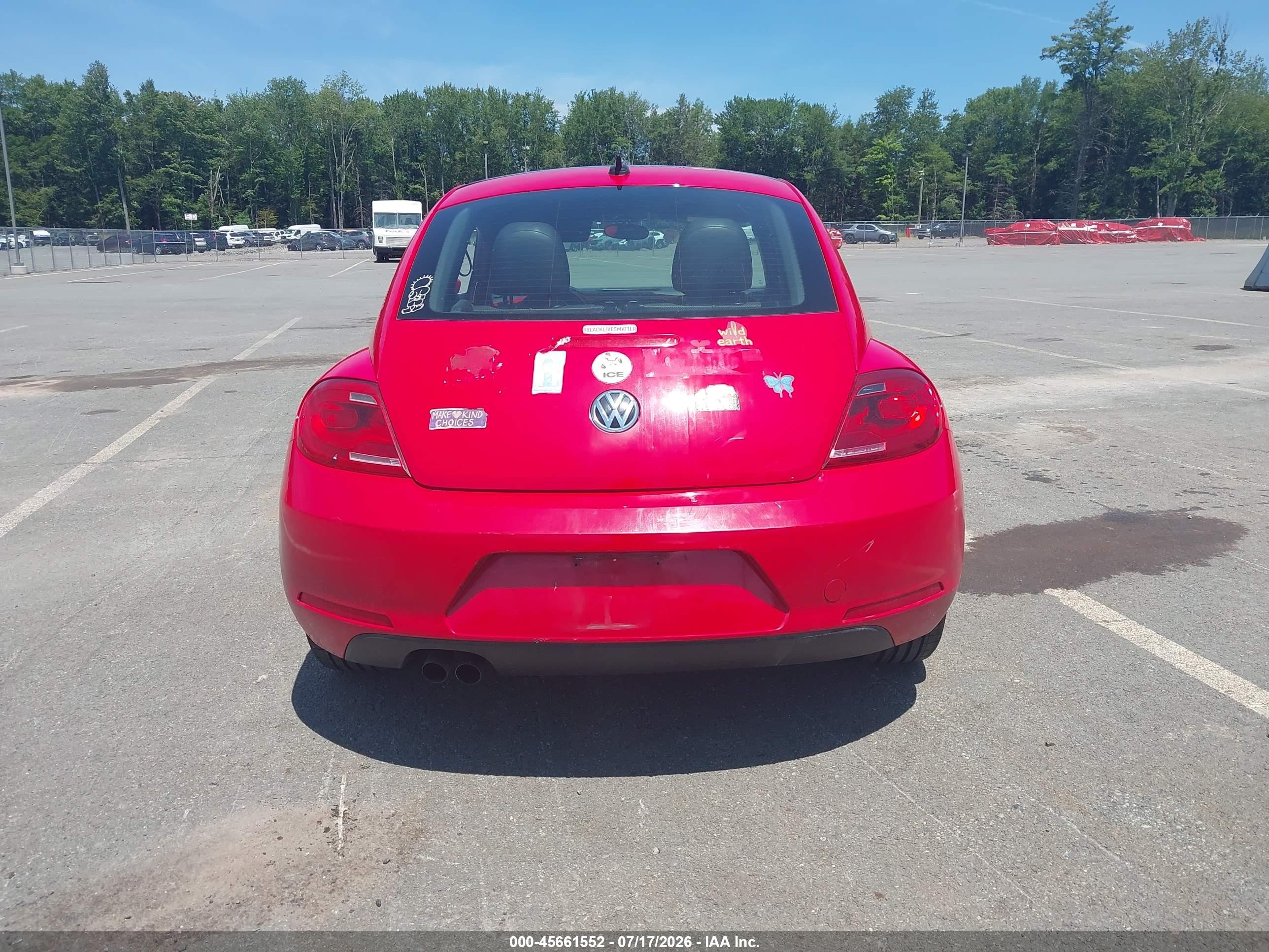 2014 Volkswagen Beetle 2.5l Red vin: 3VWHP7AT8EM631063