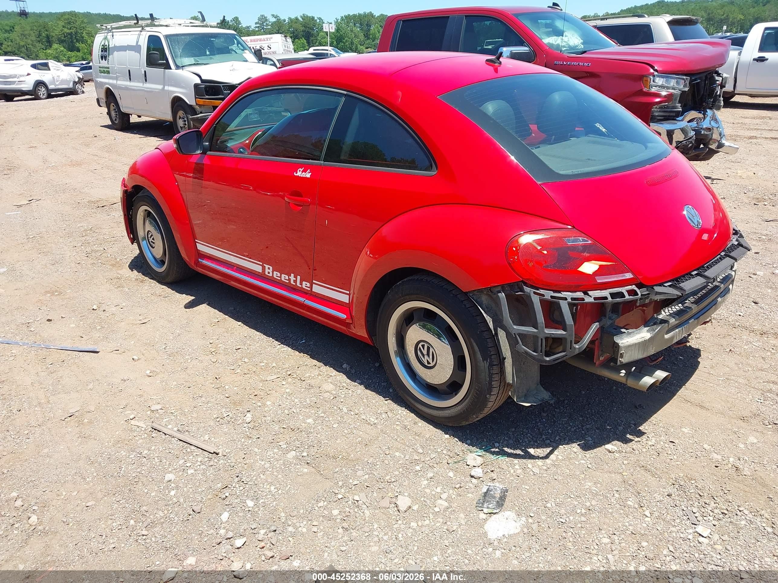2012 Volkswagen Beetle 2.5l Red vin: 3VWHP7AT9CM624801