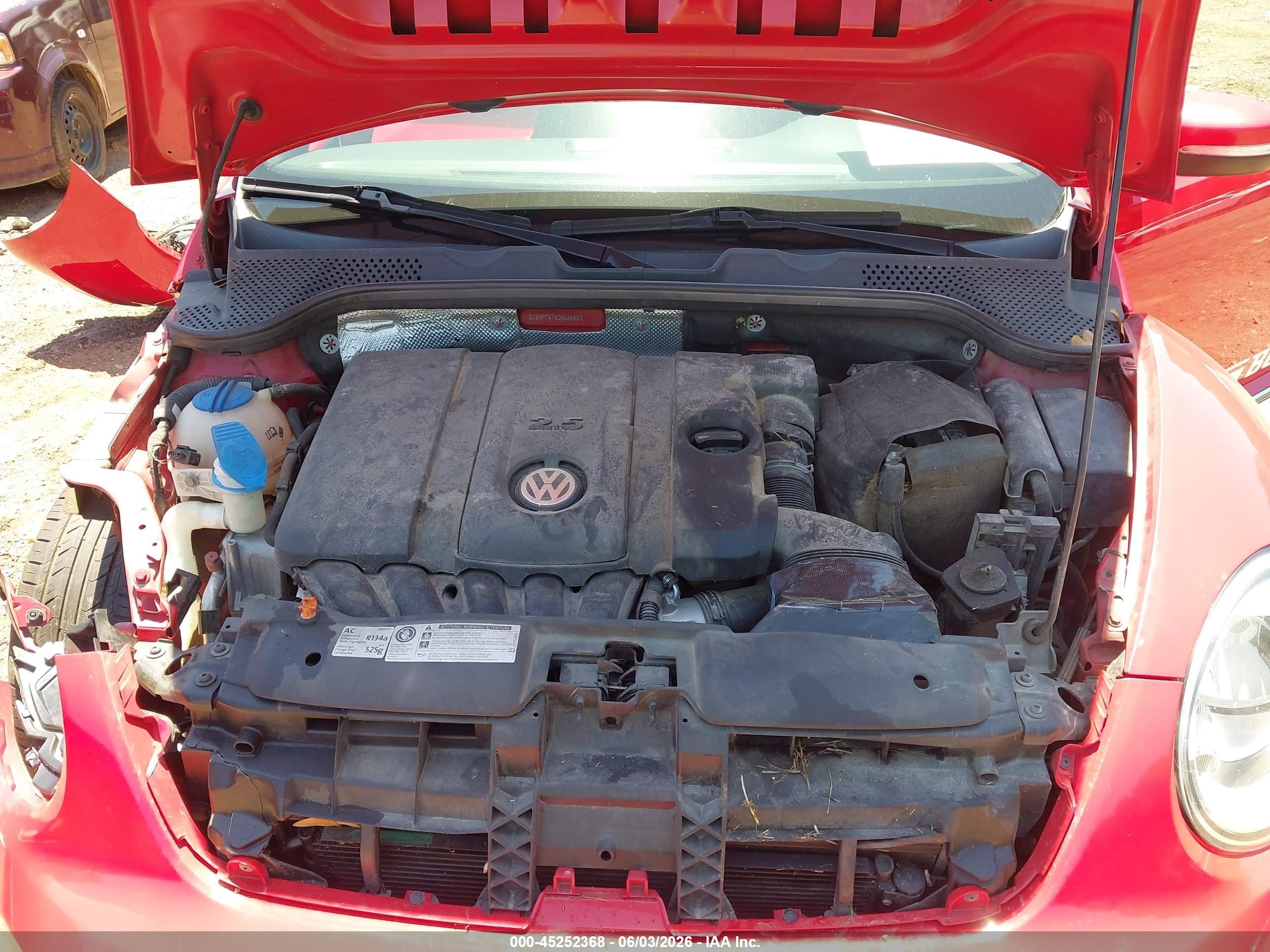 2012 Volkswagen Beetle 2.5l Red vin: 3VWHP7AT9CM624801