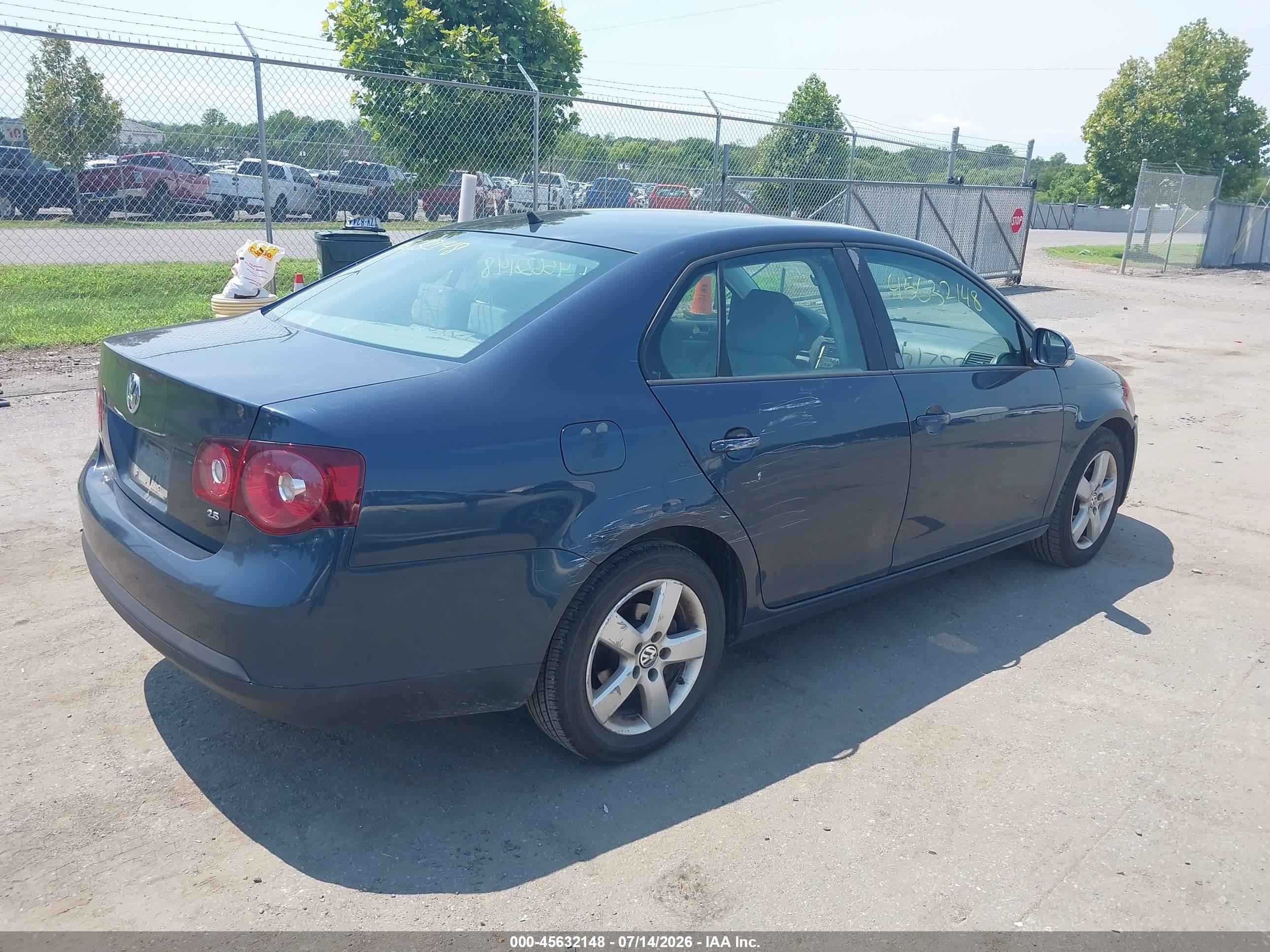 2009 Volkswagen Jetta S Blue vin: 3VWHZ71K09M085494