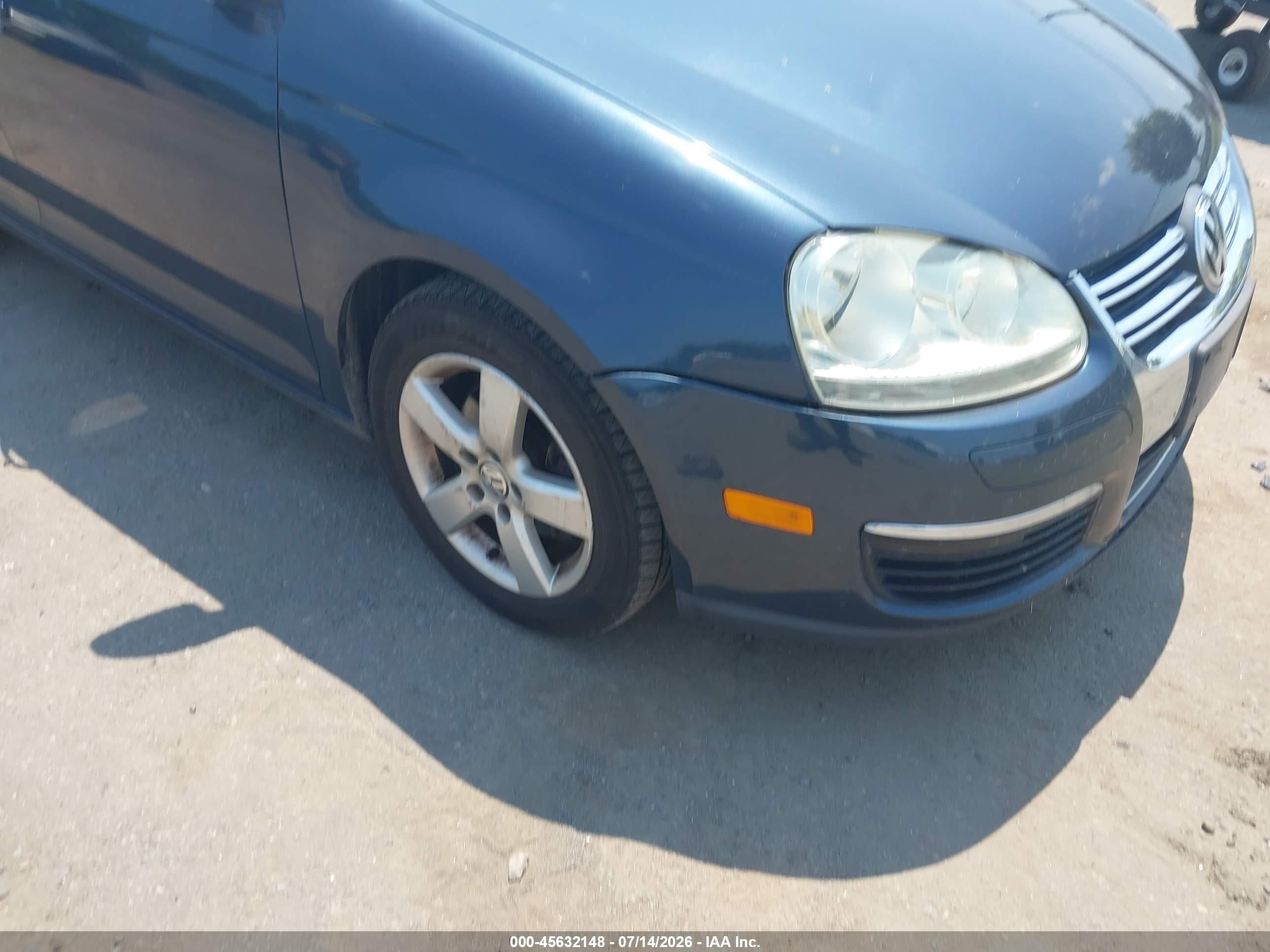 2009 Volkswagen Jetta S Blue vin: 3VWHZ71K09M085494