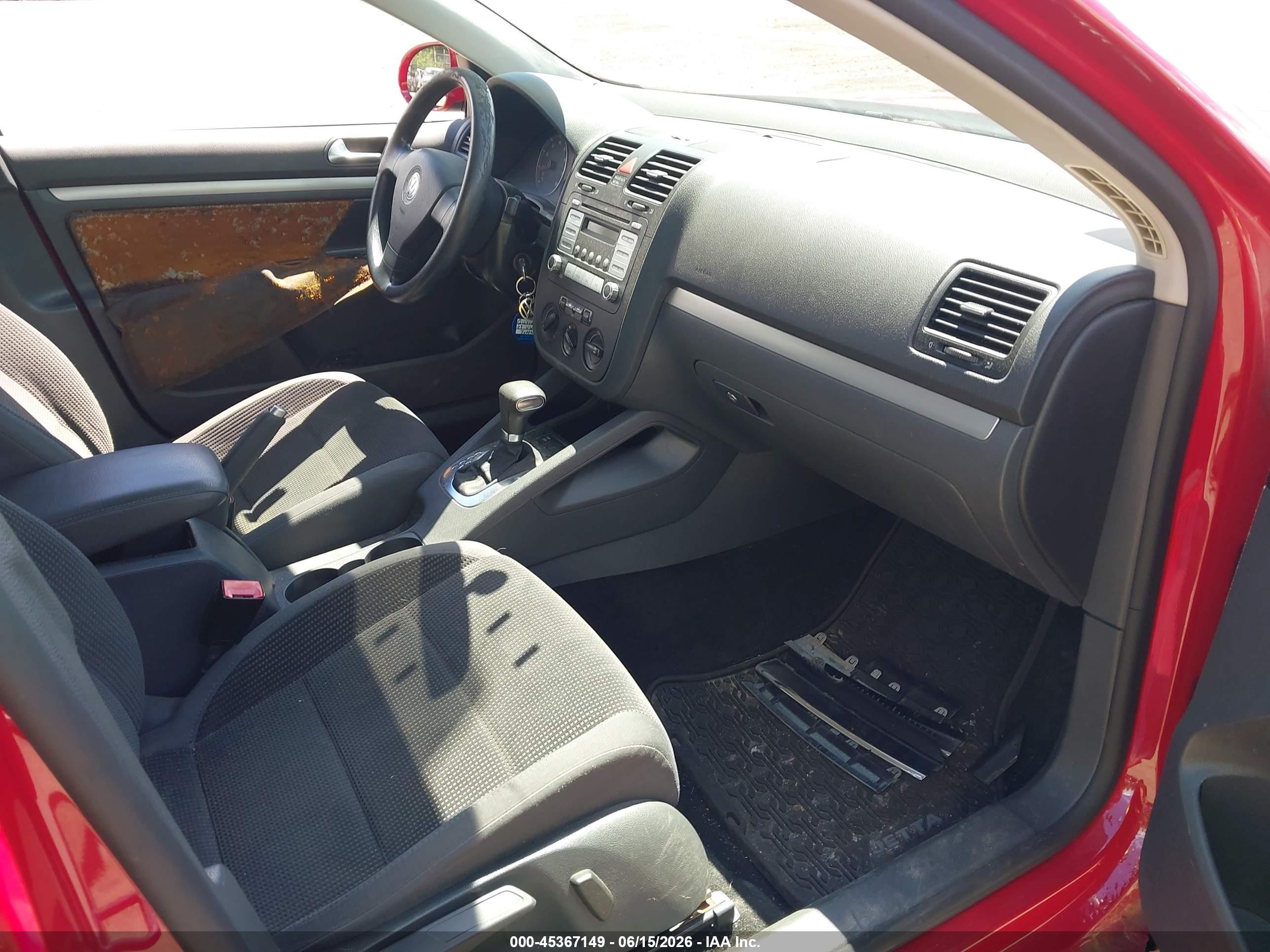 2009 Volkswagen Jetta S Red vin: 3VWHZ71K69M136089