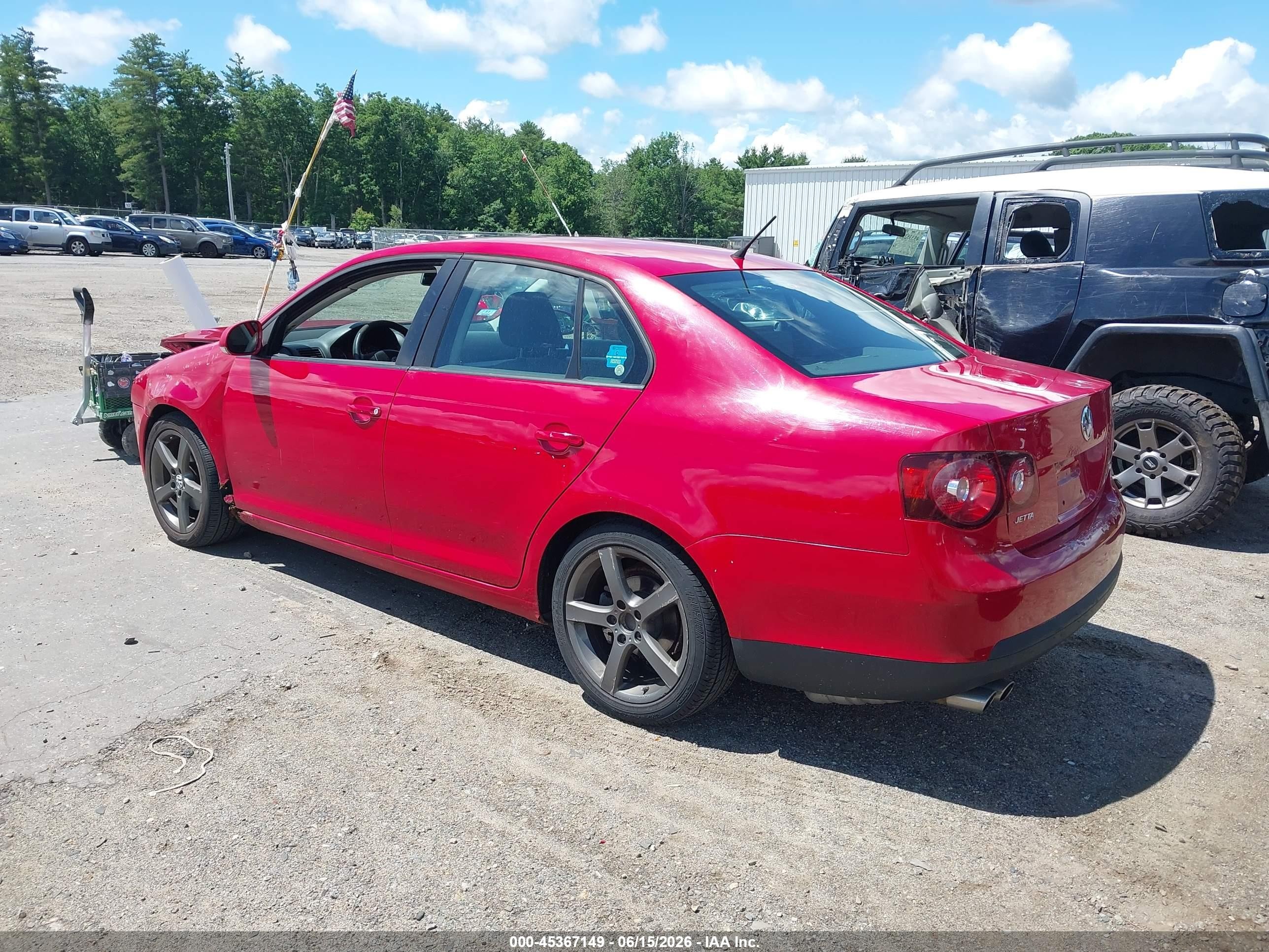 2009 Volkswagen Jetta S Red vin: 3VWHZ71K69M136089