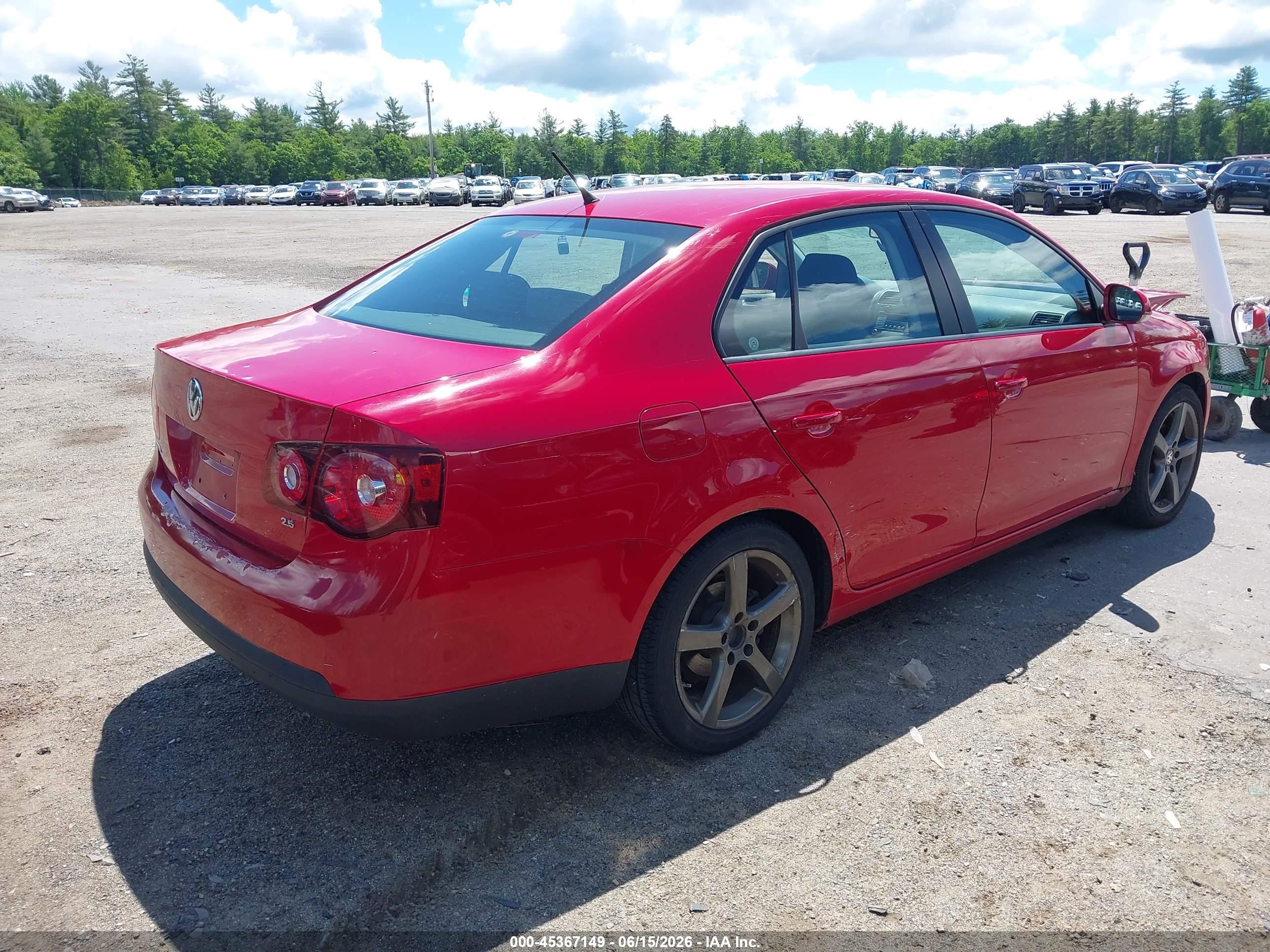 2009 Volkswagen Jetta S Red vin: 3VWHZ71K69M136089