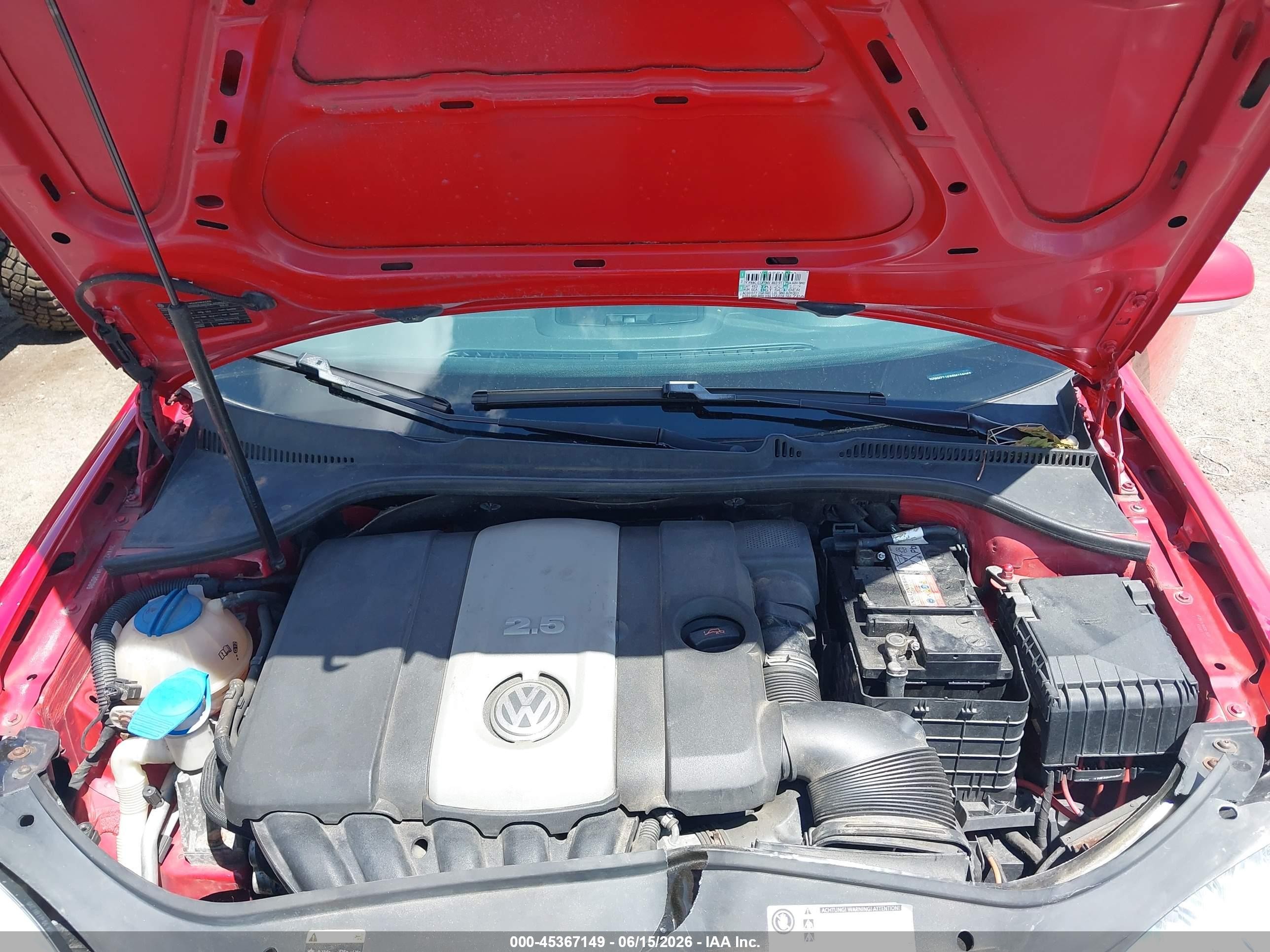 2009 Volkswagen Jetta S Red vin: 3VWHZ71K69M136089