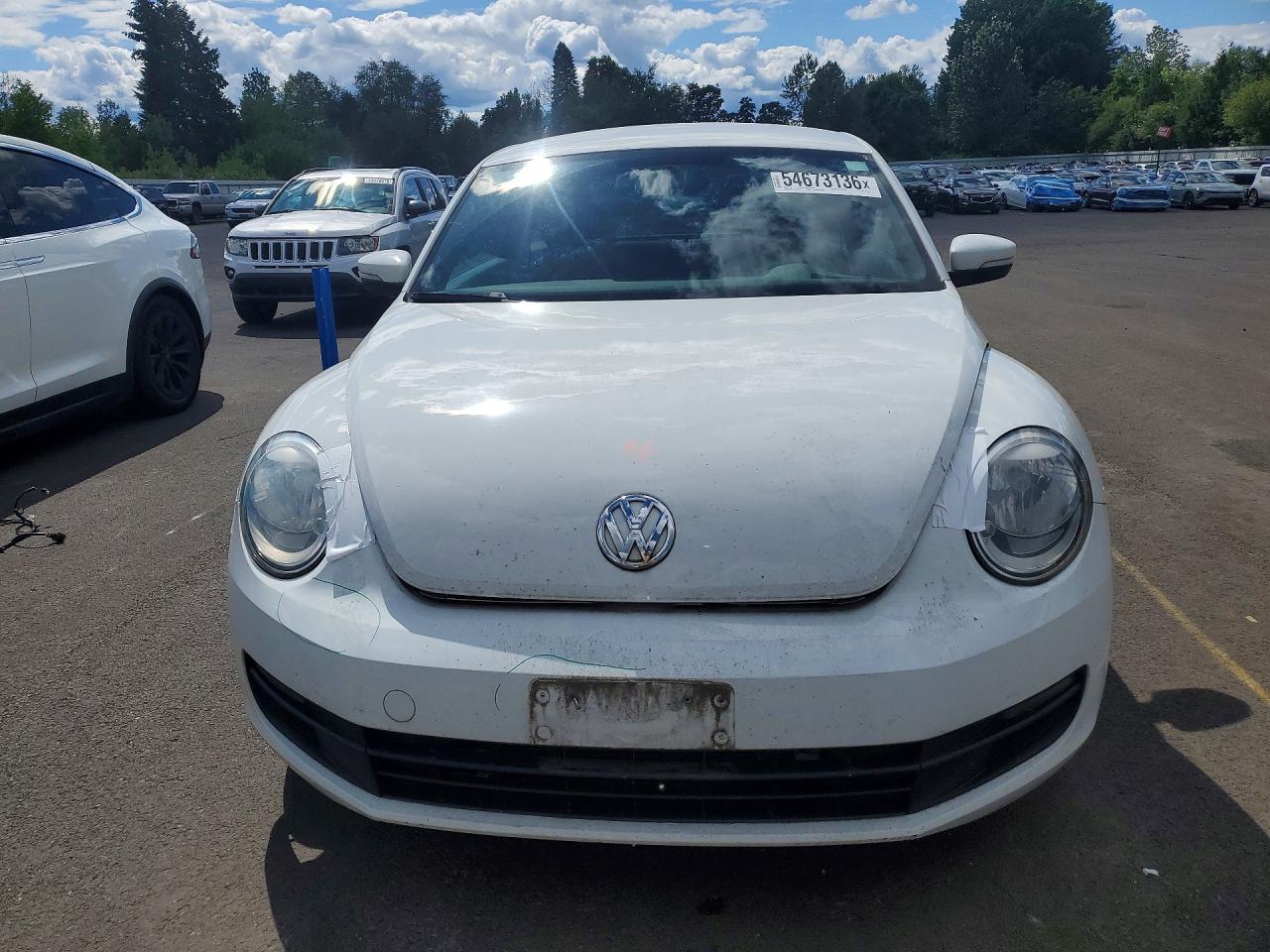 2015 Volkswagen Beetle 1.8t White vin: 3VWJ07AT0FM647488