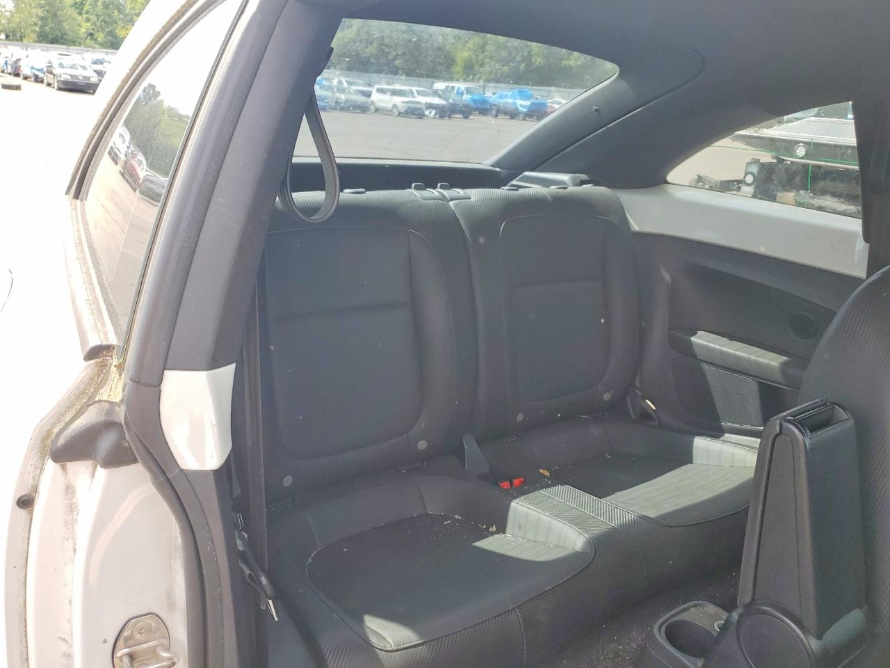 2015 Volkswagen Beetle 1.8t White vin: 3VWJ07AT0FM647488